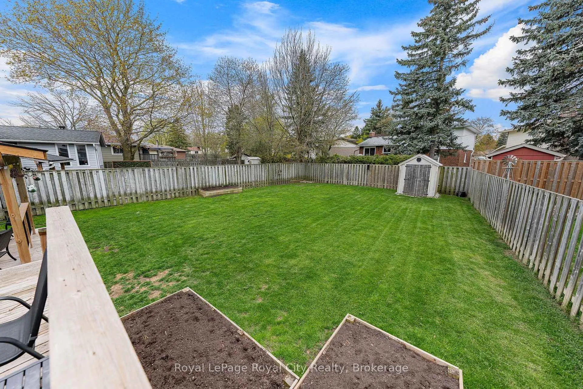 Photo 27 of 16 Sanderson Drive, Guelph, Willow West/Sugarbush/West Acres — HOMEH