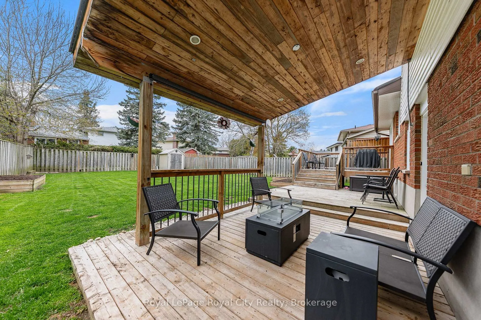 Photo 29 of 16 Sanderson Drive, Guelph, Willow West/Sugarbush/West Acres — HOMEH