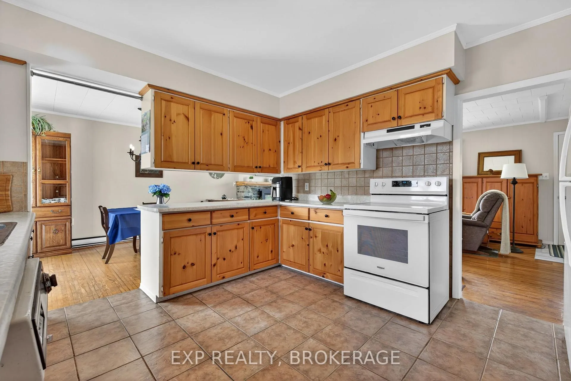 Photo 11 of 29 Hillcrest Street, Frontenac Islands, The Islands — HOMEH