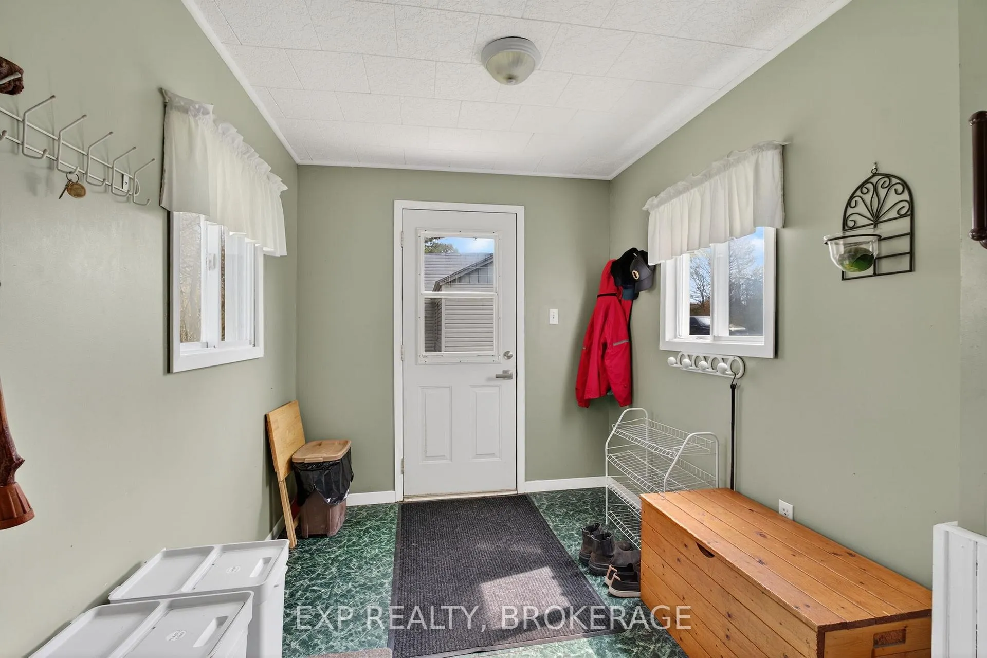 Photo 13 of 29 Hillcrest Street, Frontenac Islands, The Islands — HOMEH