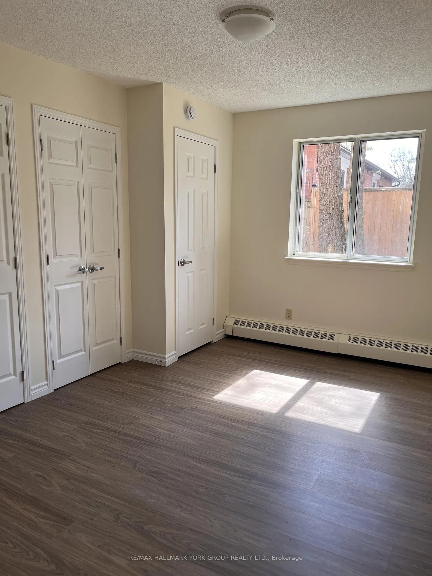 Photo 4 of Unit 101, 260 Leacock Drive, Barrie, Letitia Heights — HOMEH