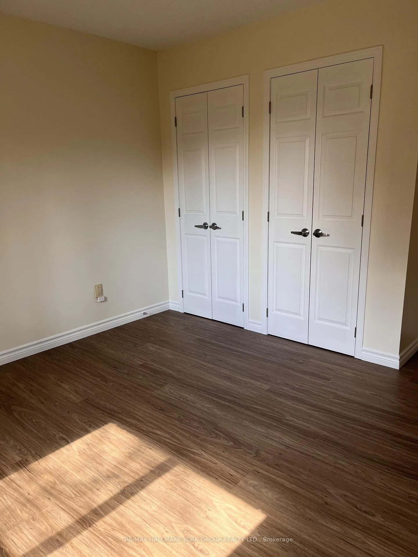 Photo 5 of Unit 101, 260 Leacock Drive, Barrie, Letitia Heights — HOMEH