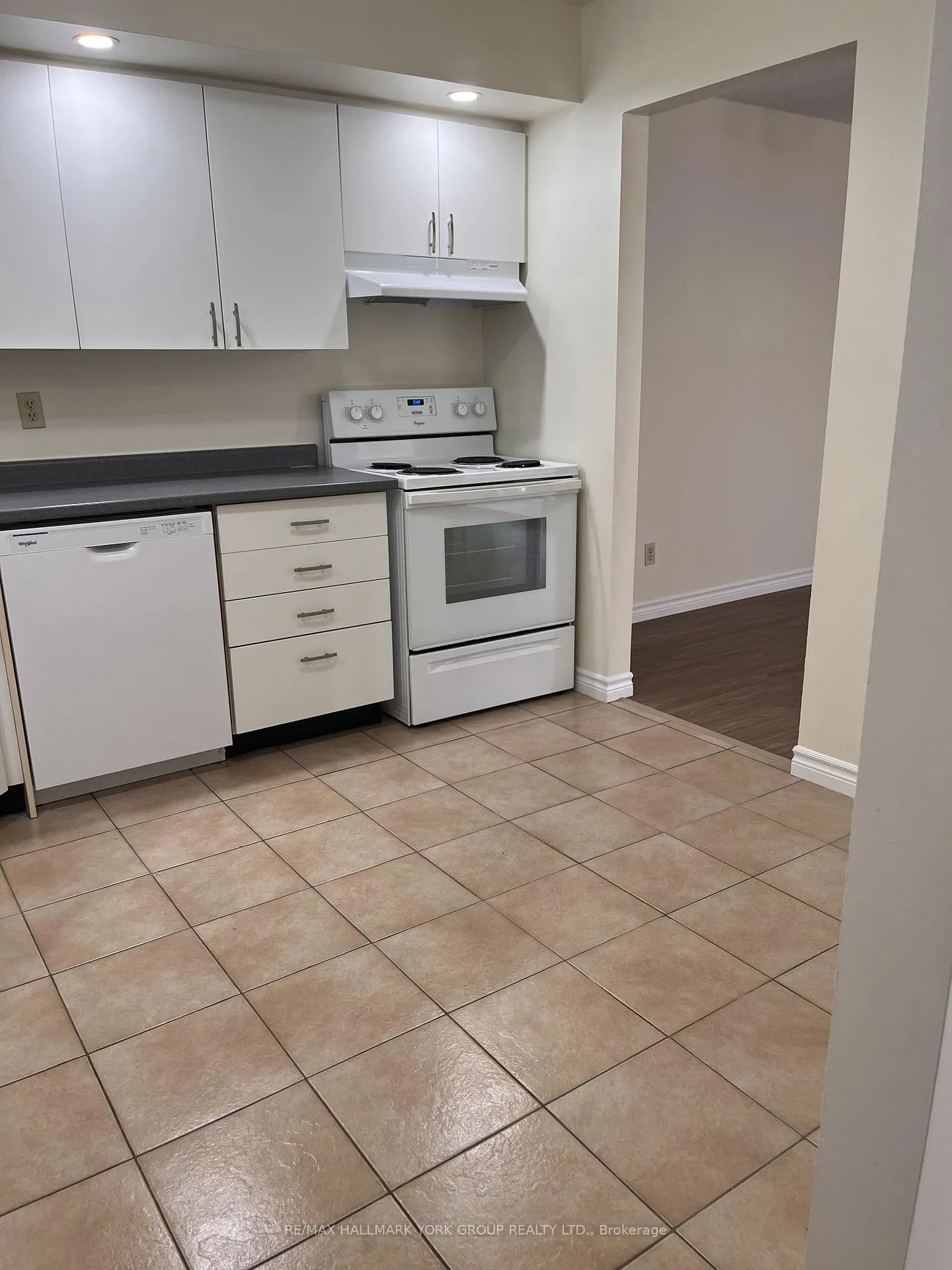 Photo 11 of Unit 101, 260 Leacock Drive, Barrie, Letitia Heights — HOMEH