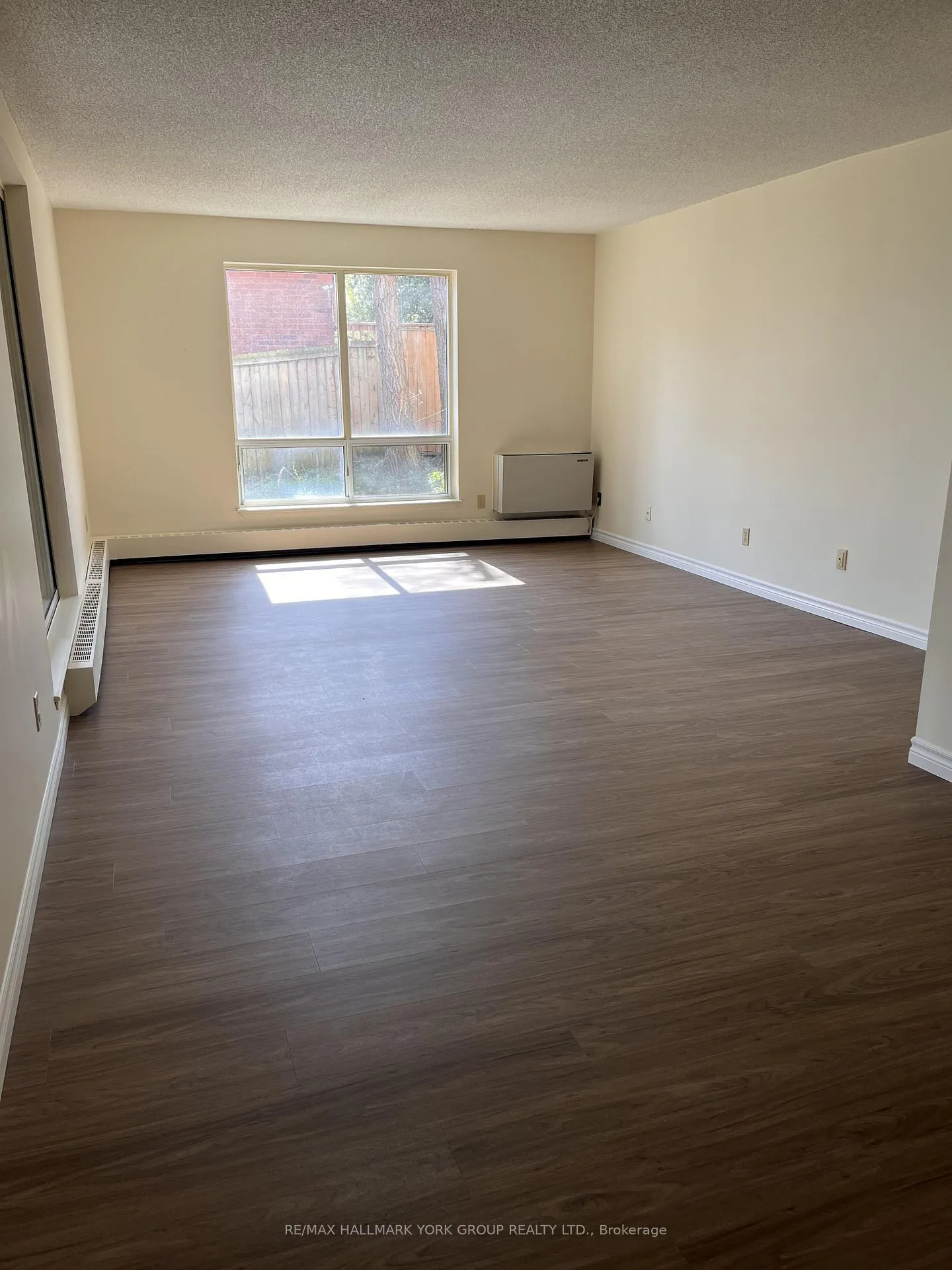 Photo 12 of Unit 101, 260 Leacock Drive, Barrie, Letitia Heights — HOMEH