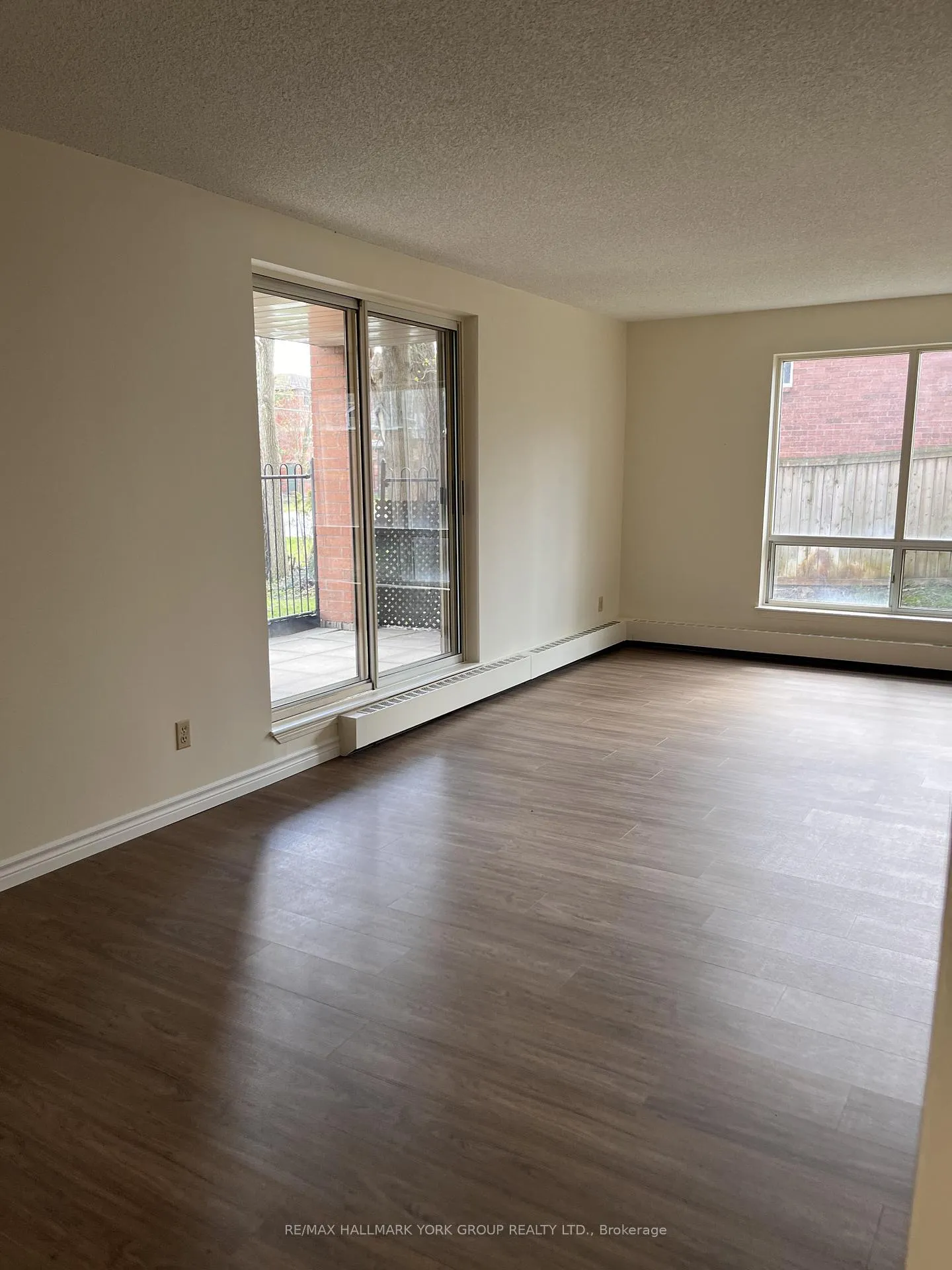 Photo 15 of Unit 101, 260 Leacock Drive, Barrie, Letitia Heights — HOMEH