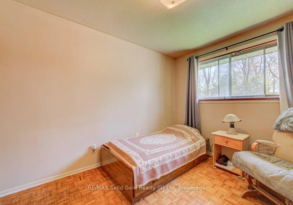 Photo 14 of 291 Westwood Drive, Kitchener — HOMEH