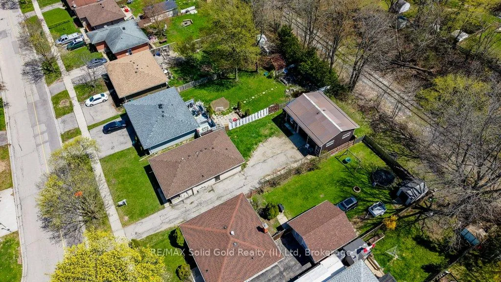 Photo 33 of 291 Westwood Drive, Kitchener — HOMEH