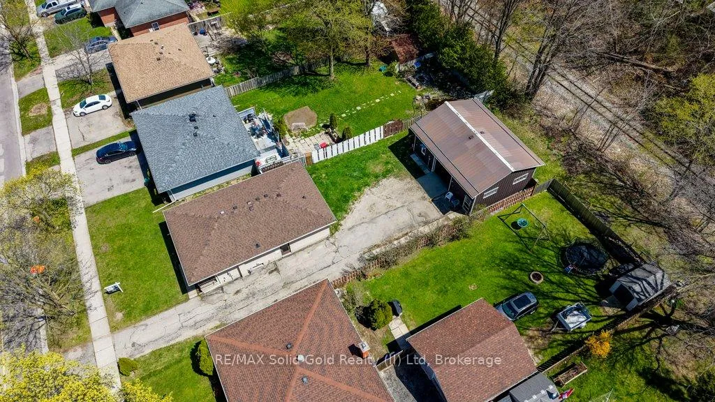 Photo 40 of 291 Westwood Drive, Kitchener — HOMEH
