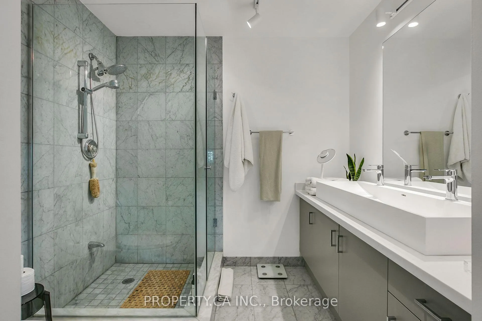 Photo 34 of Unit 306, 188 Eglinton Avenue E, Toronto, Mount Pleasant West — HOMEH