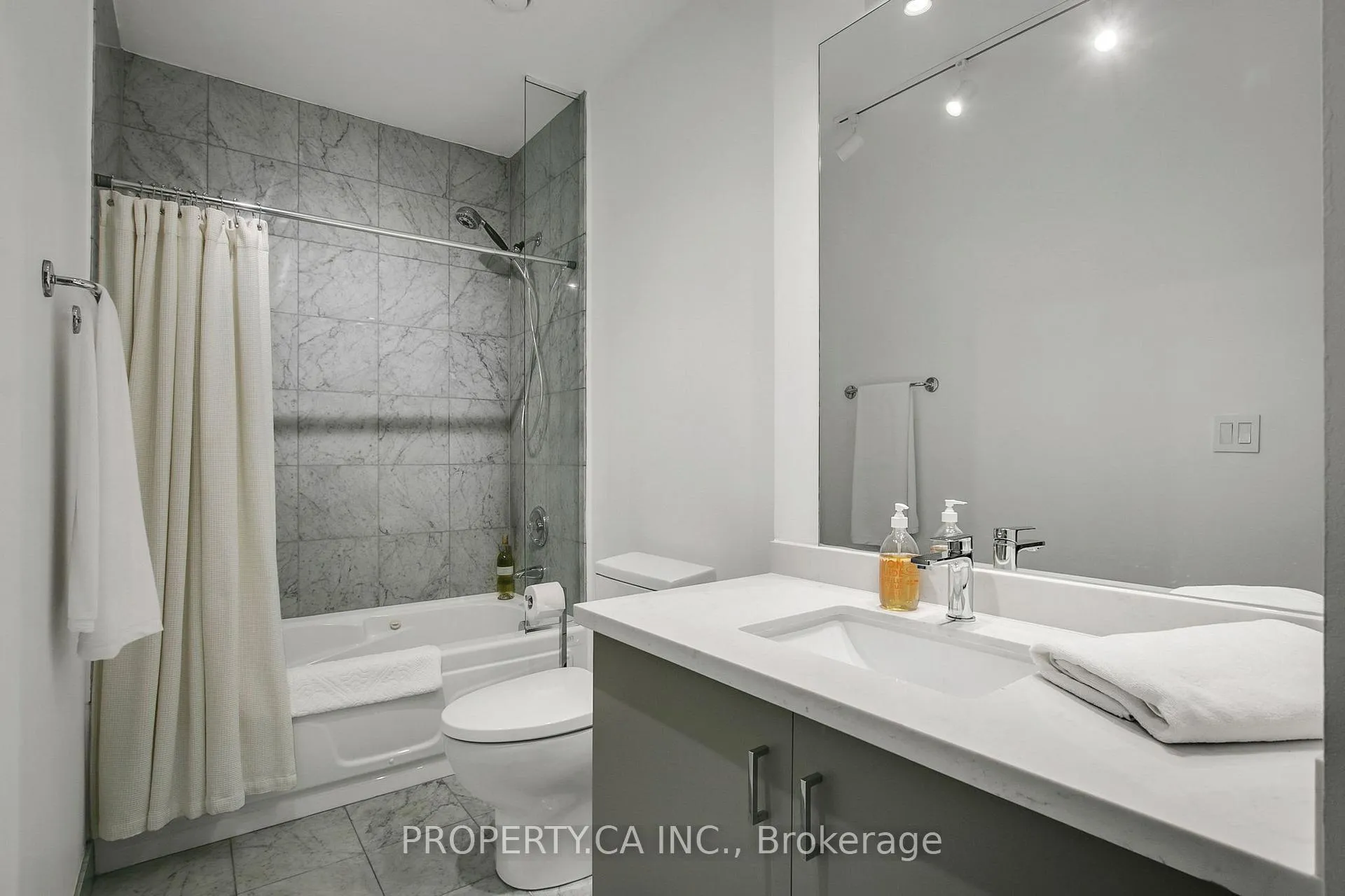 Photo 41 of Unit 306, 188 Eglinton Avenue E, Toronto, Mount Pleasant West — HOMEH