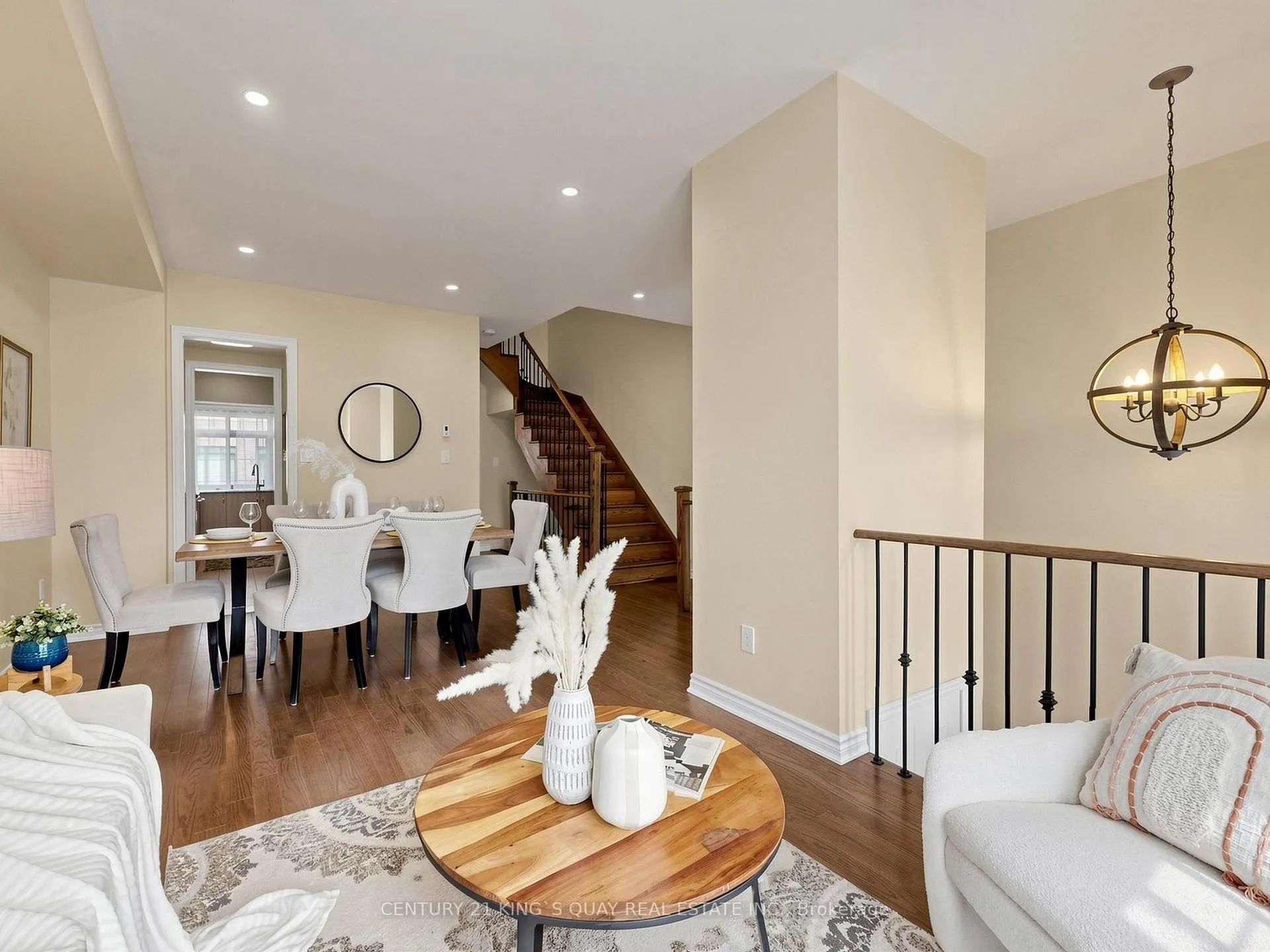 Photo 3 of 106 Sandwell Street, Vaughan, Vellore Village — HOMEH
