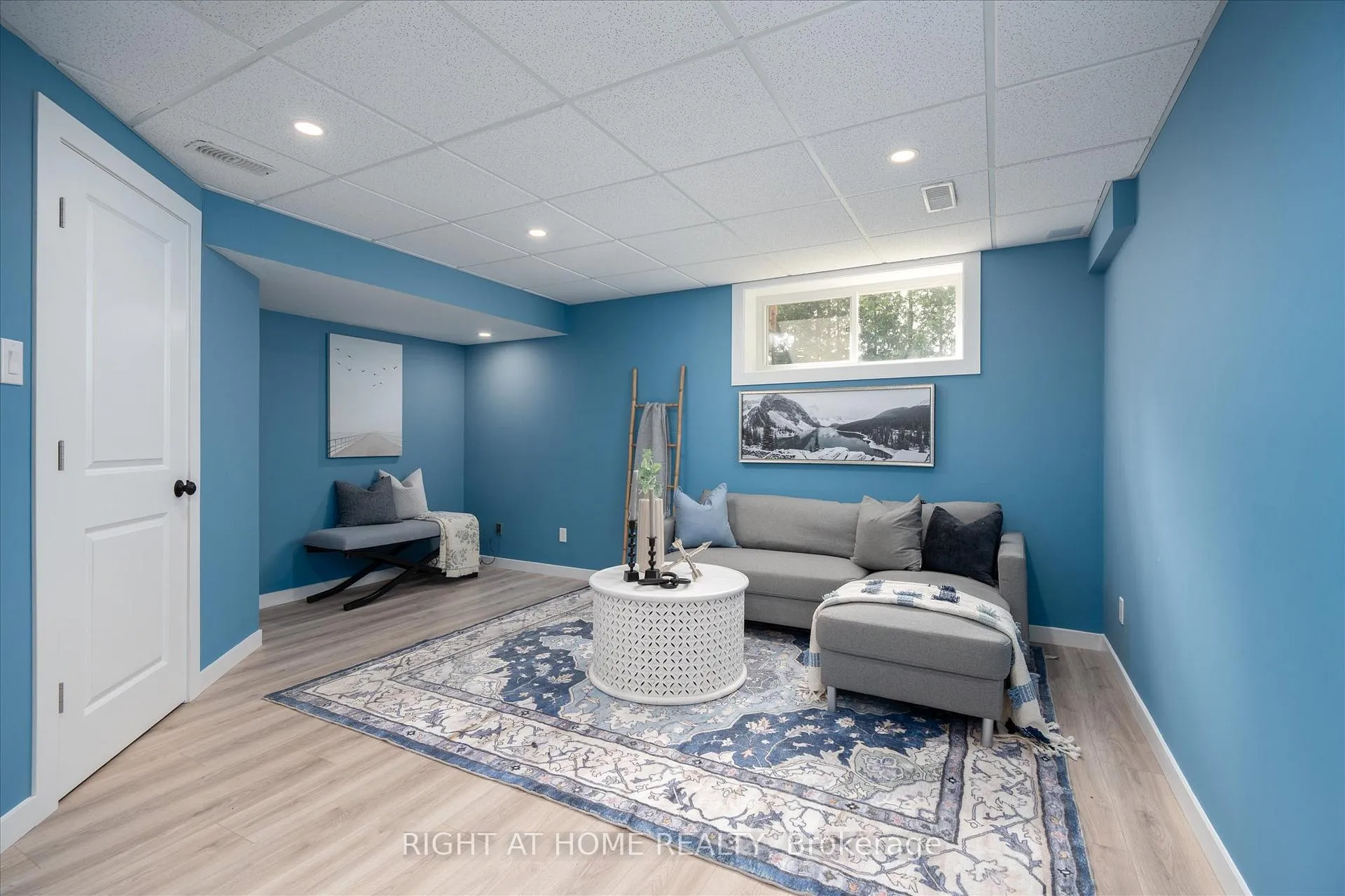 Photo 22 of 40 Markham Trail, Clarington, Bowmanville — HOMEH