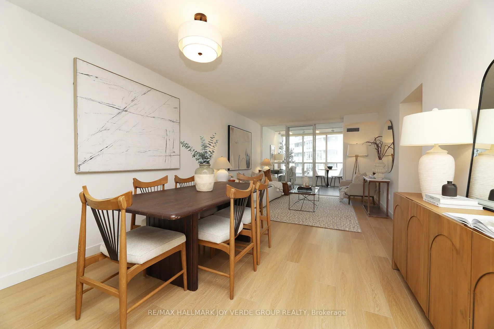 Photo 7 of Unit 906, 30 Holly Street, Toronto, Mount Pleasant West — HOMEH