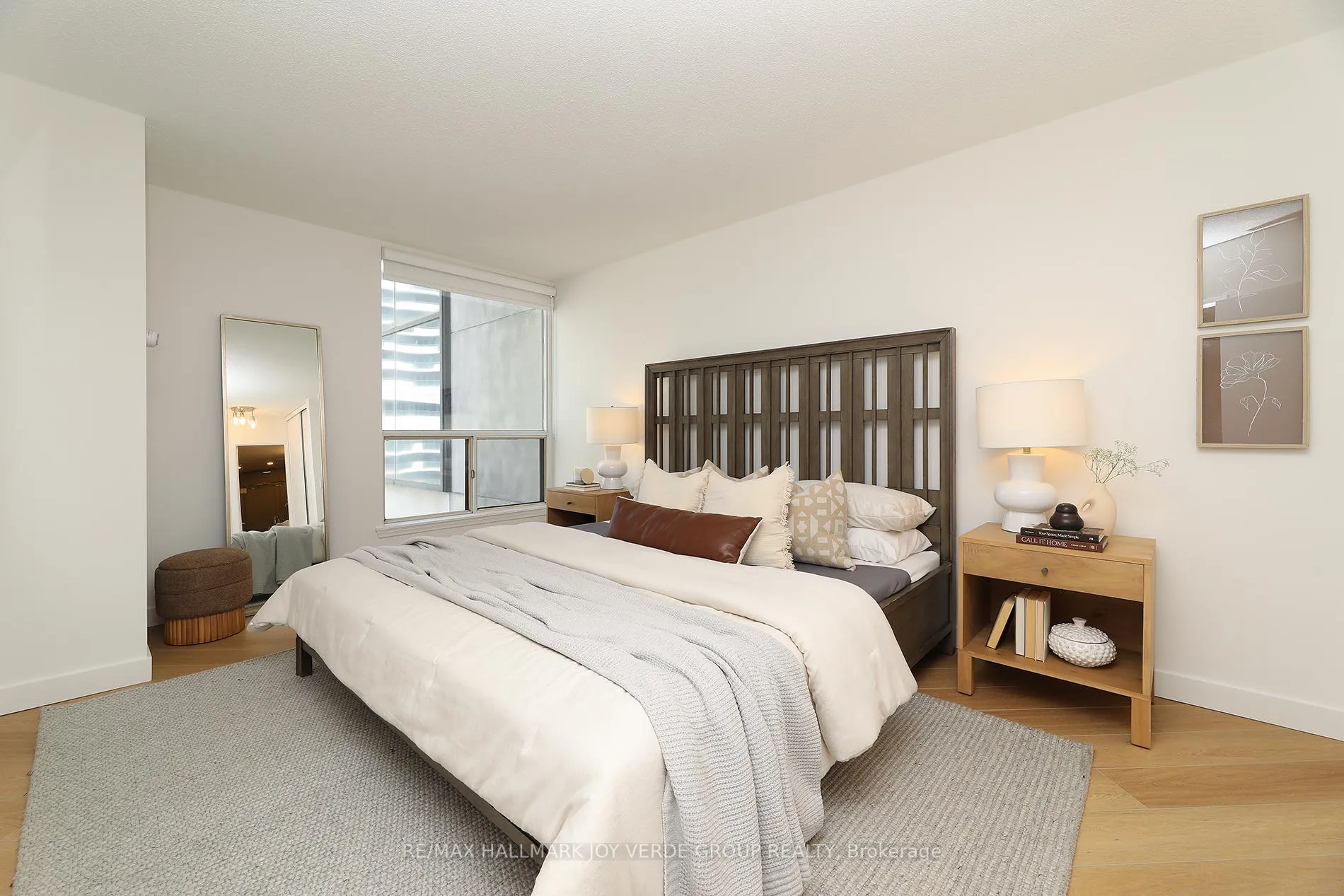 Photo 17 of Unit 906, 30 Holly Street, Toronto, Mount Pleasant West — HOMEH