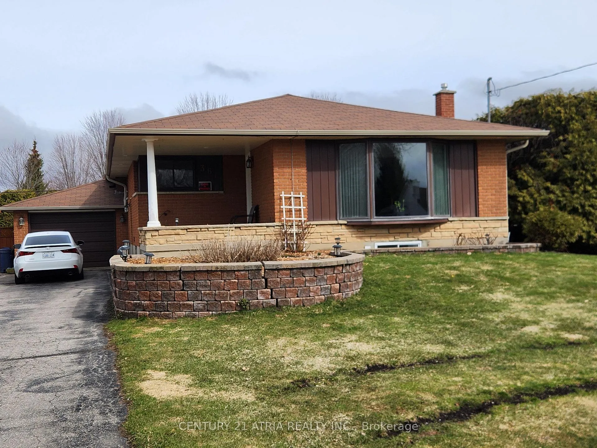 Photo 1 of Unit Upper, 366 Meadow Street, Oshawa, Kedron — HOMEH