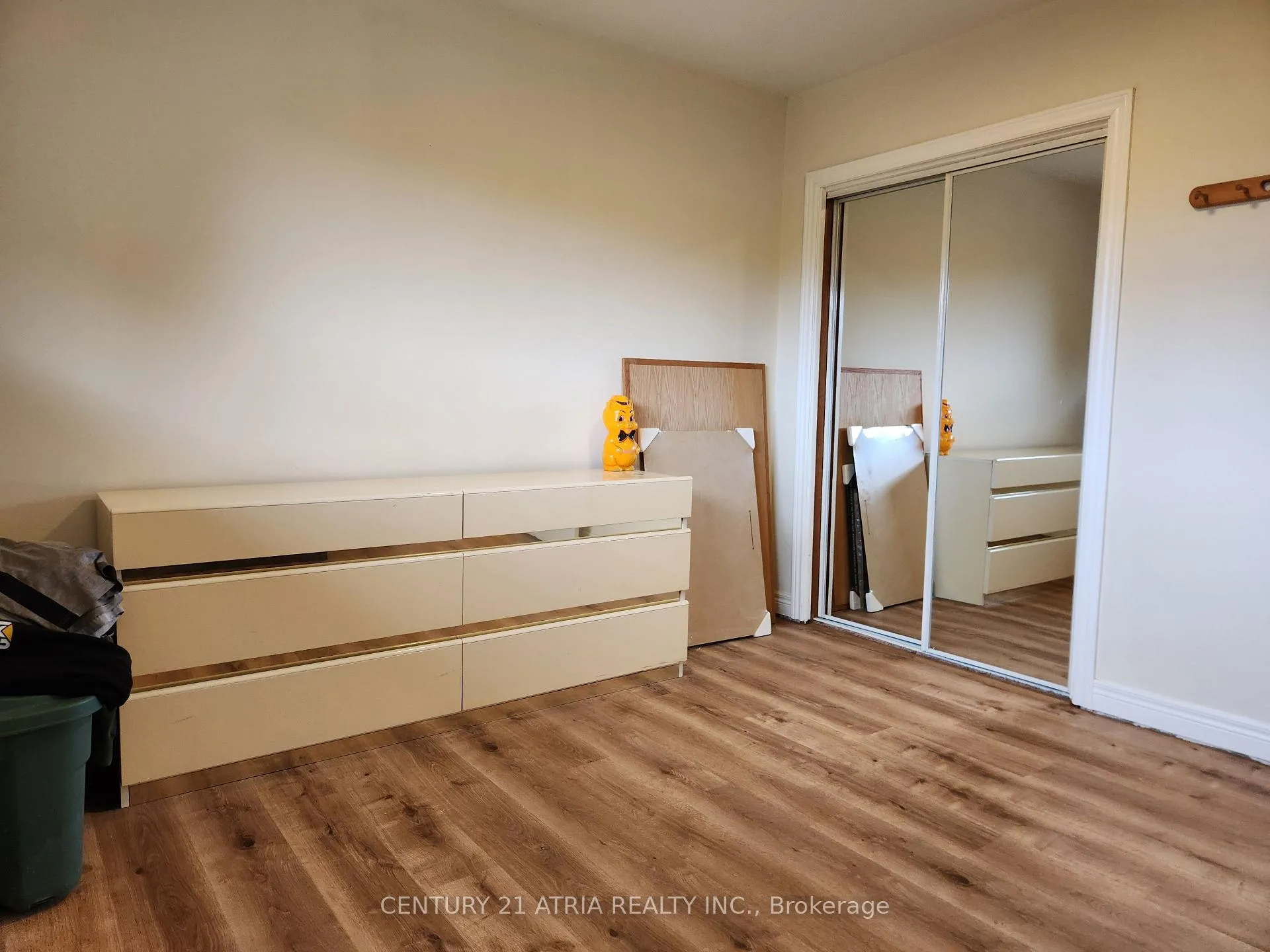 Photo 14 of Unit Upper, 366 Meadow Street, Oshawa, Kedron — HOMEH