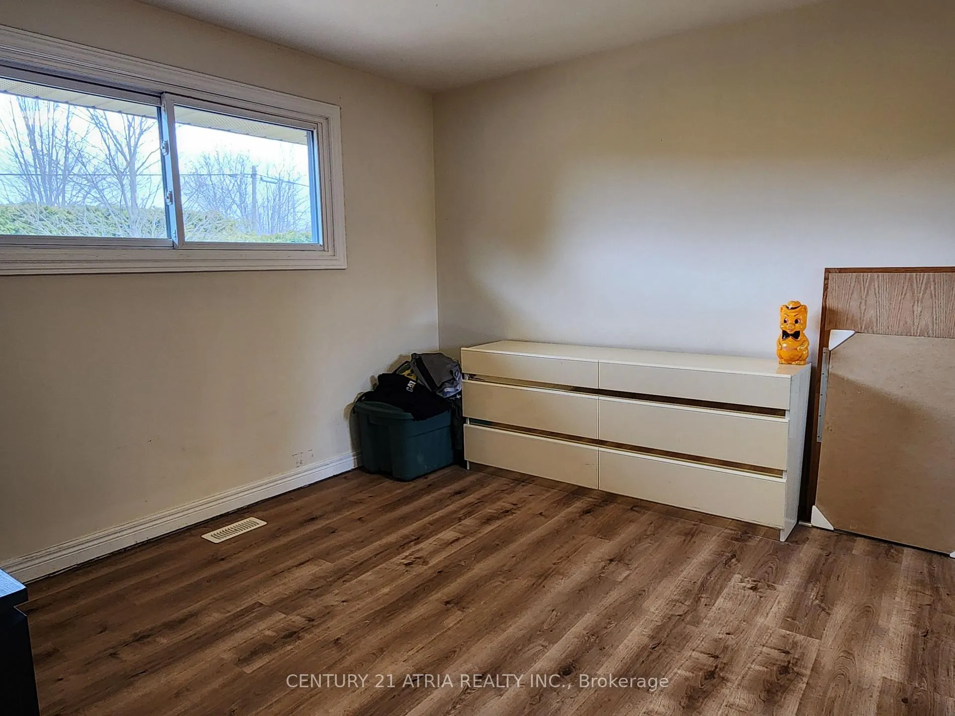 Photo 15 of Unit Upper, 366 Meadow Street, Oshawa, Kedron — HOMEH