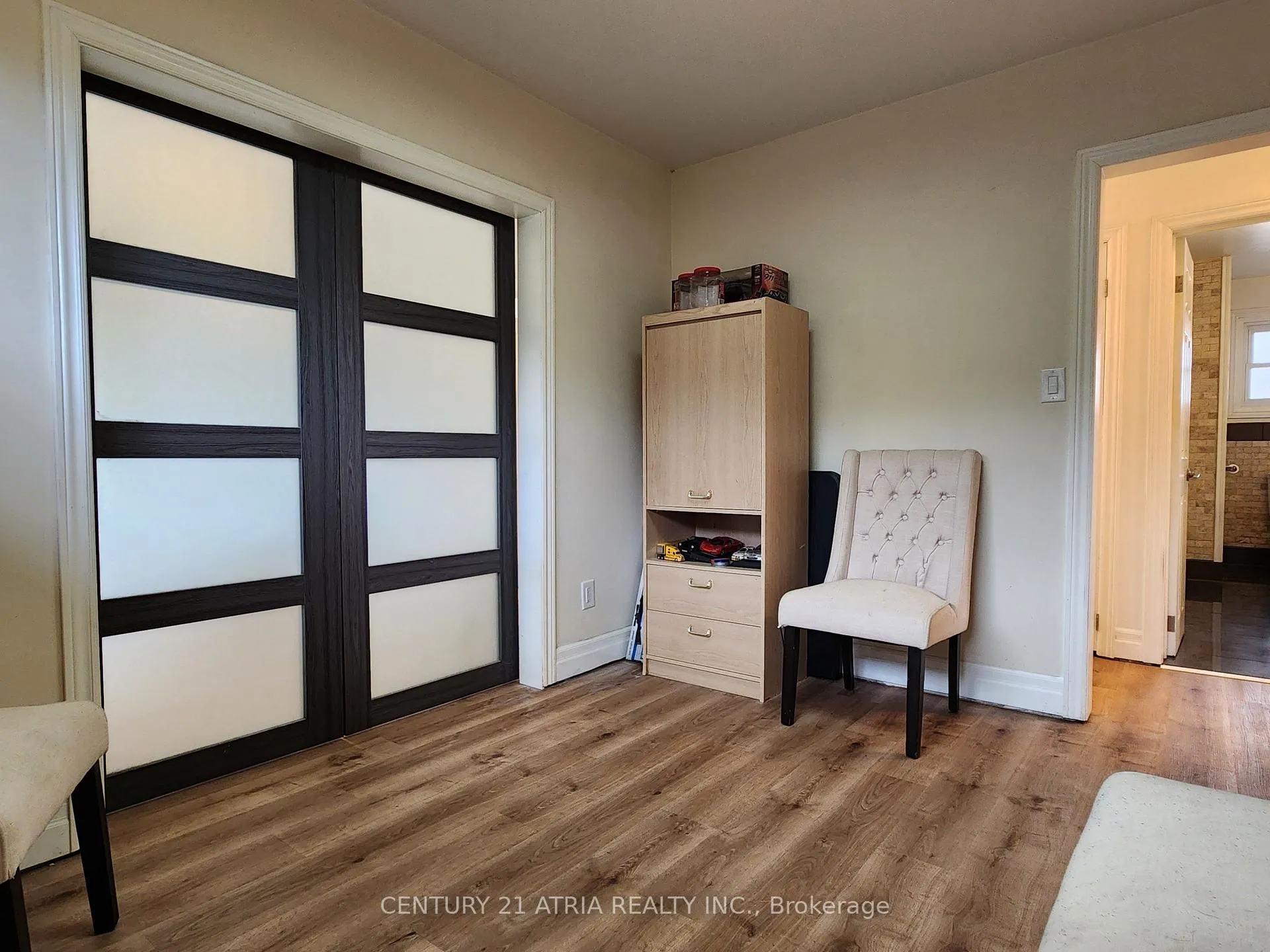 Photo 16 of Unit Upper, 366 Meadow Street, Oshawa, Kedron — HOMEH