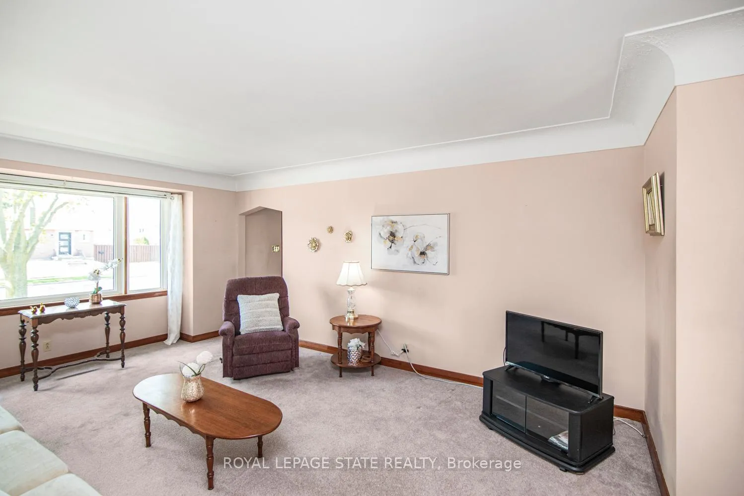 Photo 11 of 791 Brucedale Avenue E, Hamilton, Raleigh — HOMEH
