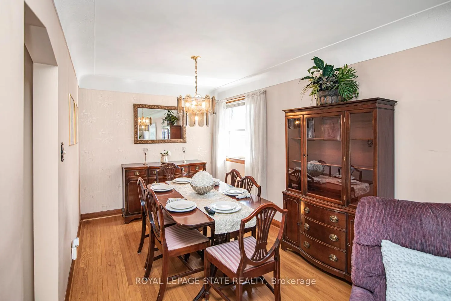 Photo 15 of 791 Brucedale Avenue E, Hamilton, Raleigh — HOMEH
