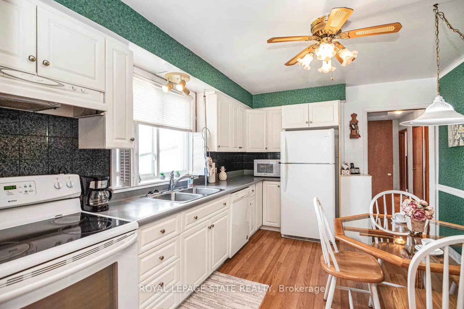 Photo 18 of 791 Brucedale Avenue E, Hamilton, Raleigh — HOMEH
