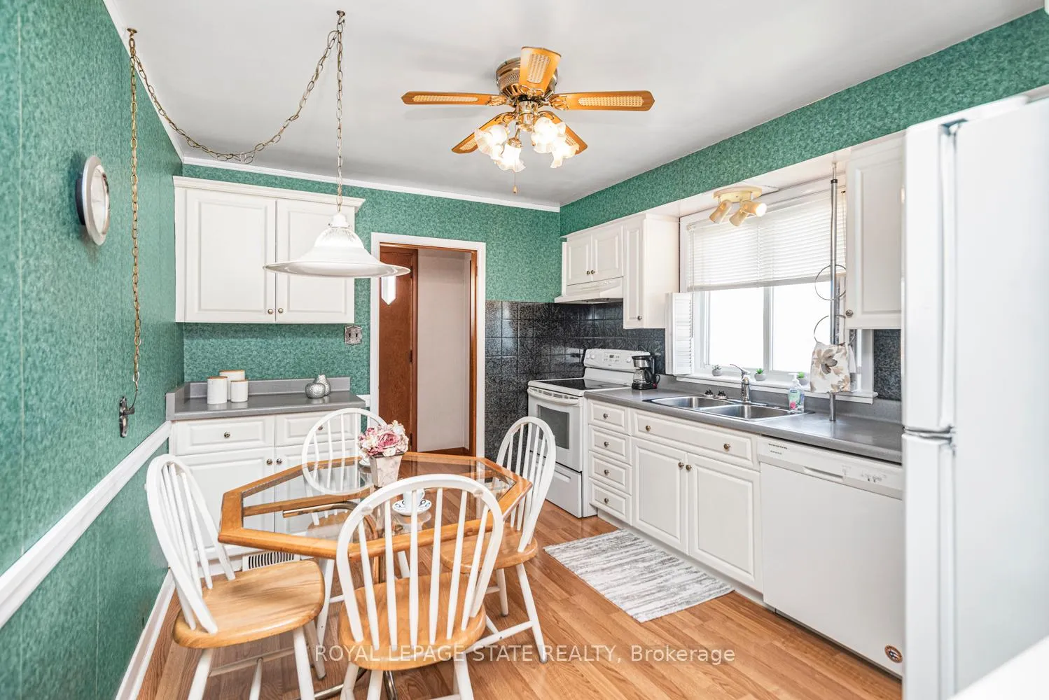 Photo 19 of 791 Brucedale Avenue E, Hamilton, Raleigh — HOMEH