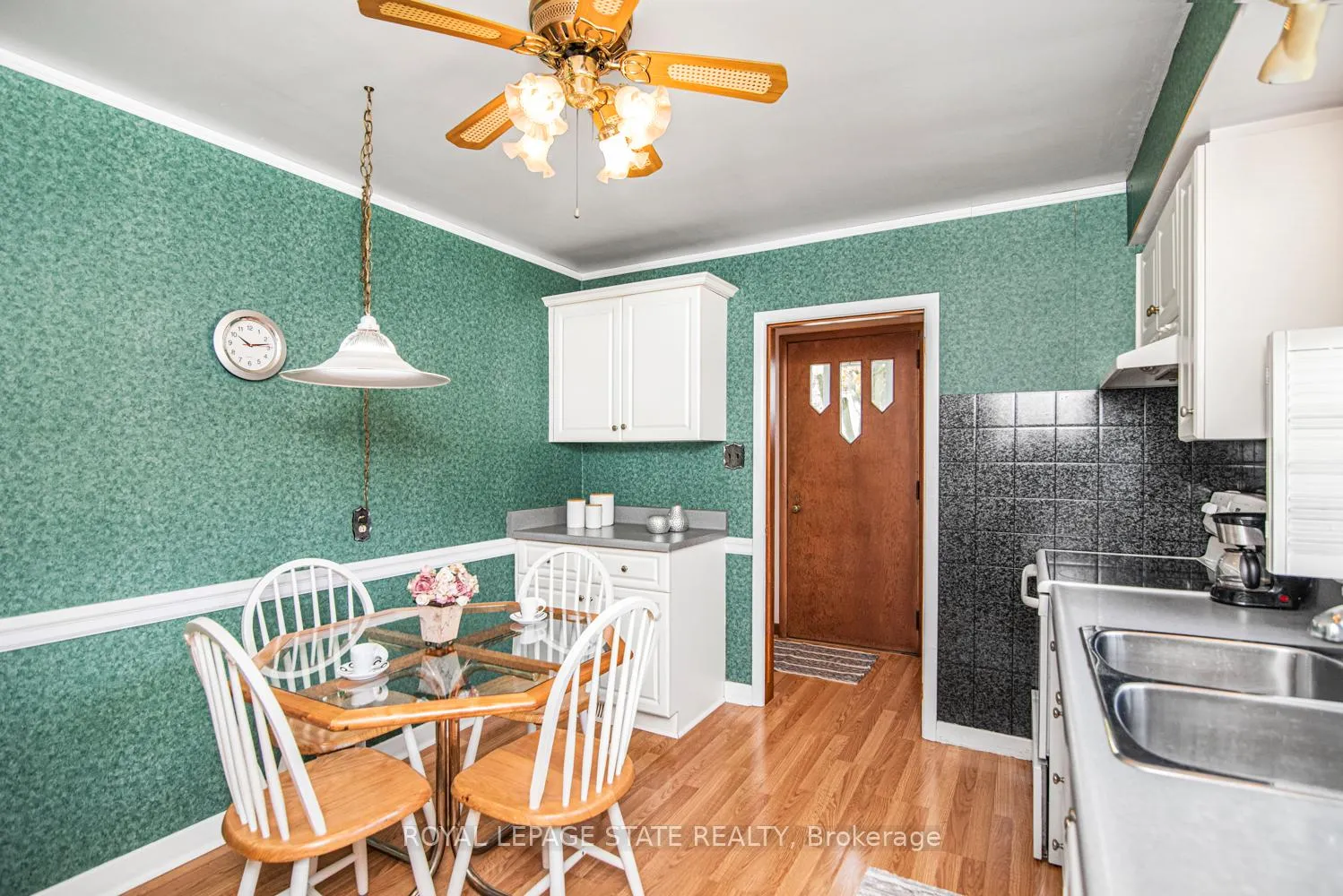 Photo 20 of 791 Brucedale Avenue E, Hamilton, Raleigh — HOMEH