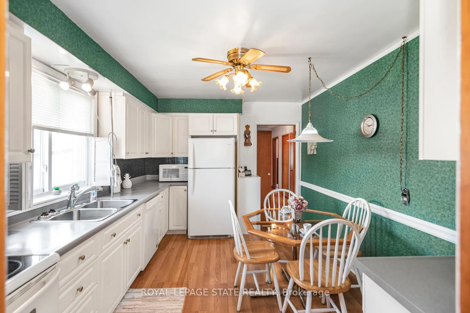Photo 22 of 791 Brucedale Avenue E, Hamilton, Raleigh — HOMEH