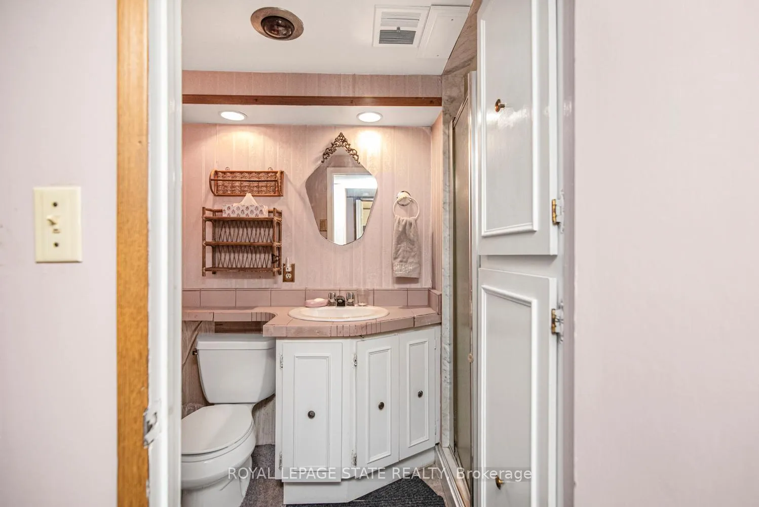 Photo 39 of 791 Brucedale Avenue E, Hamilton, Raleigh — HOMEH