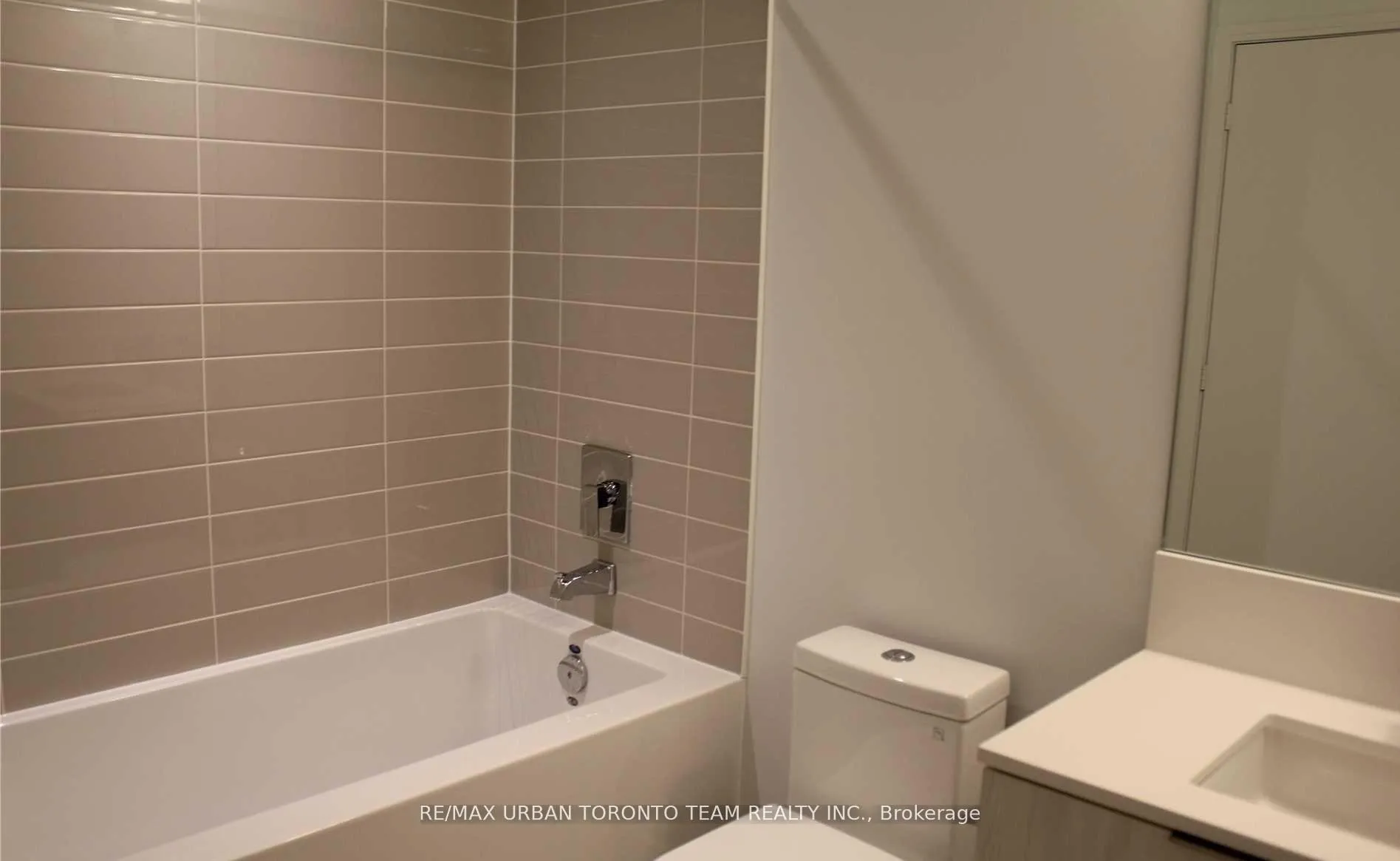 Photo 13 of Unit 4210, 181 Dundas Street E, Toronto, Church-Yonge Corridor — HOMEH