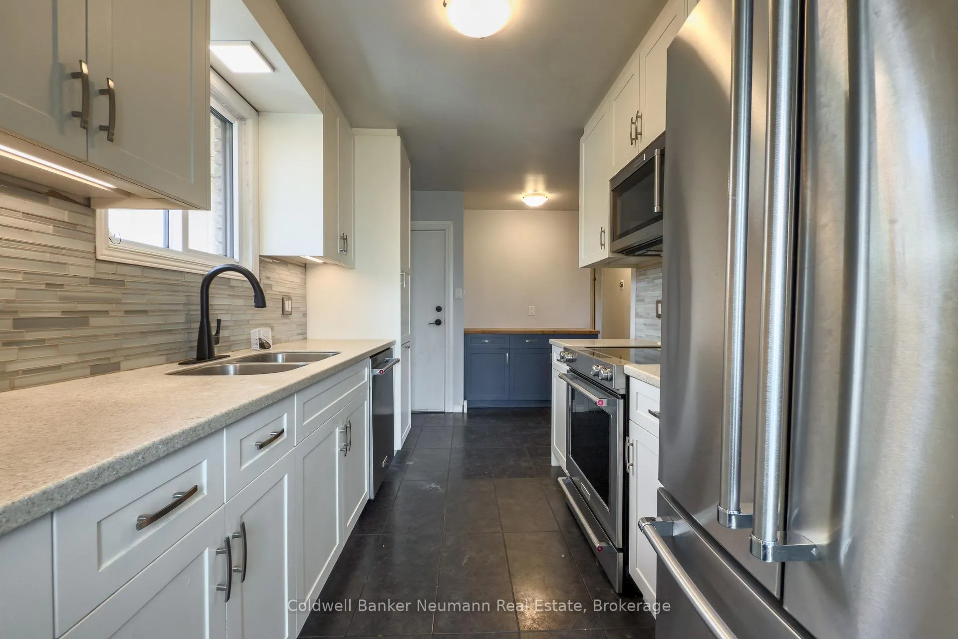 Photo 3 of Unit Upper, 37 Dunhill Crescent, Guelph, Willow West/Sugarbush/West Acres — HOMEH