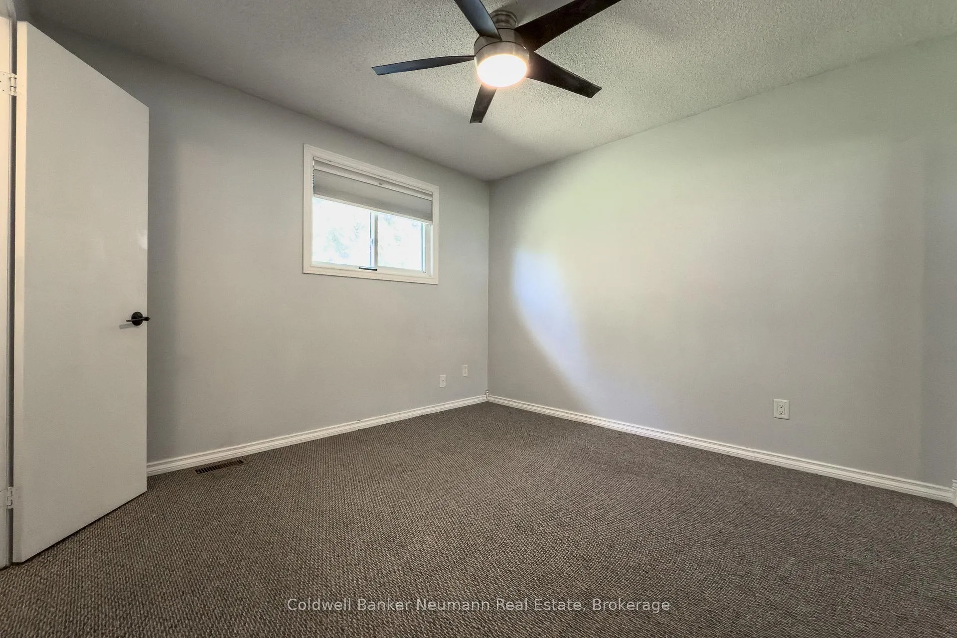 Photo 13 of Unit Upper, 37 Dunhill Crescent, Guelph, Willow West/Sugarbush/West Acres — HOMEH