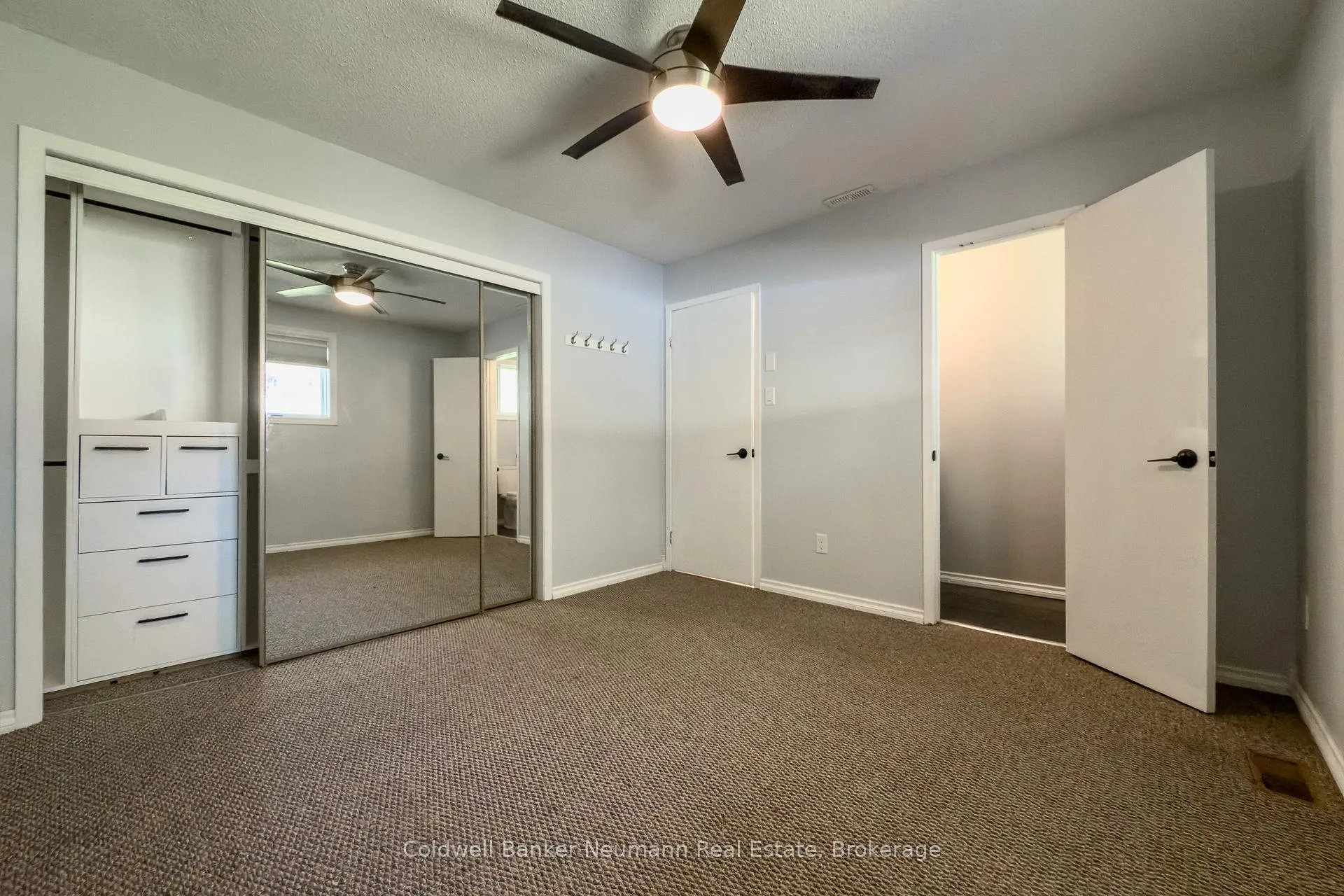 Photo 14 of Unit Upper, 37 Dunhill Crescent, Guelph, Willow West/Sugarbush/West Acres — HOMEH