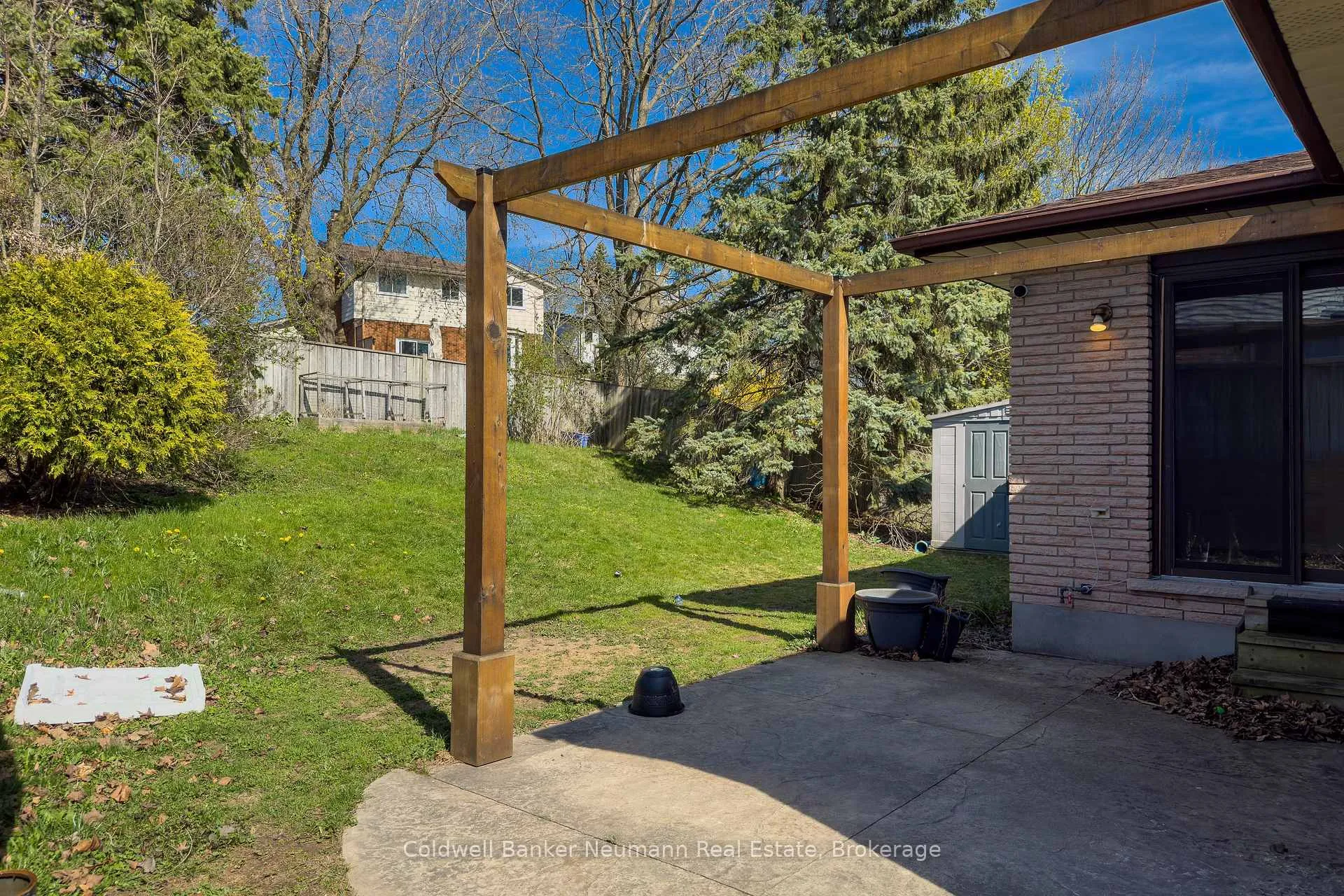 Photo 15 of Unit Upper, 37 Dunhill Crescent, Guelph, Willow West/Sugarbush/West Acres — HOMEH