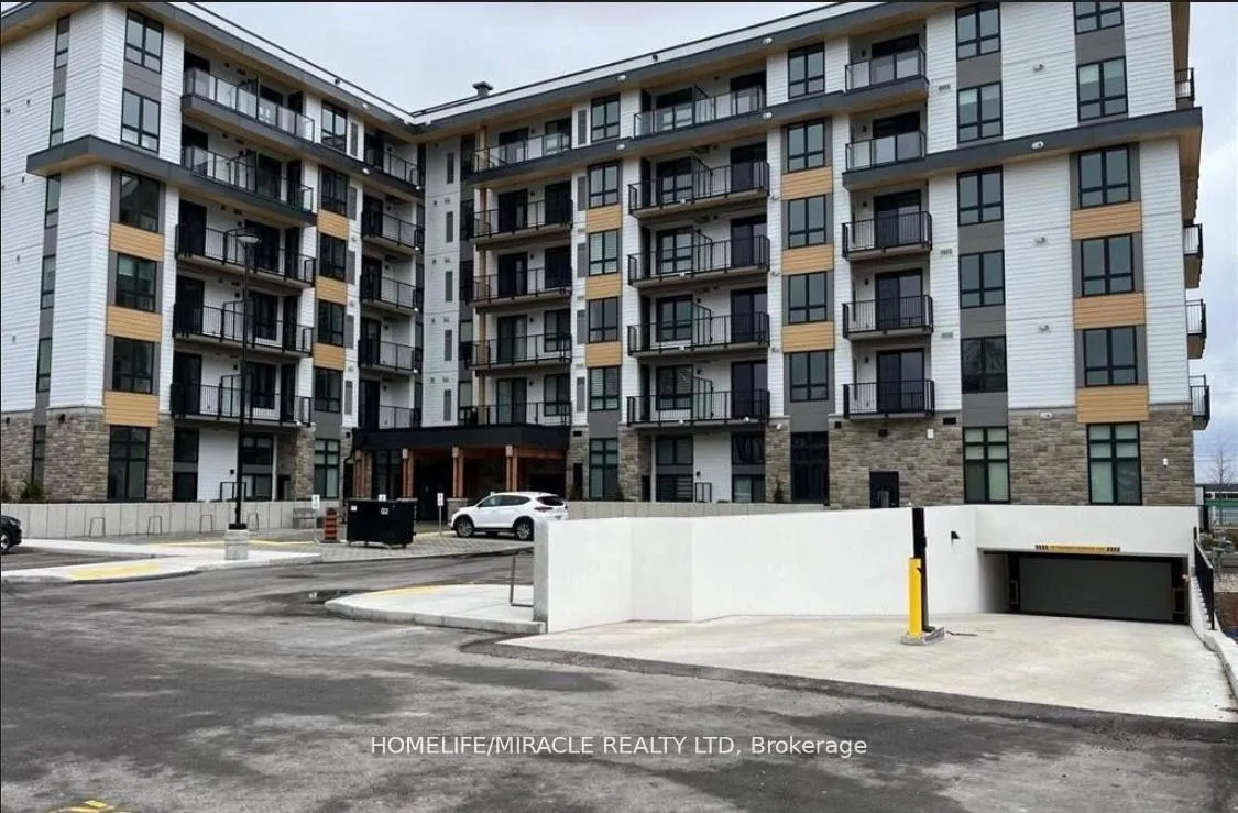 Photo 2 of Unit 111, 101 Golden Eagle Road, Waterloo, North Lakeshore — HOMEH