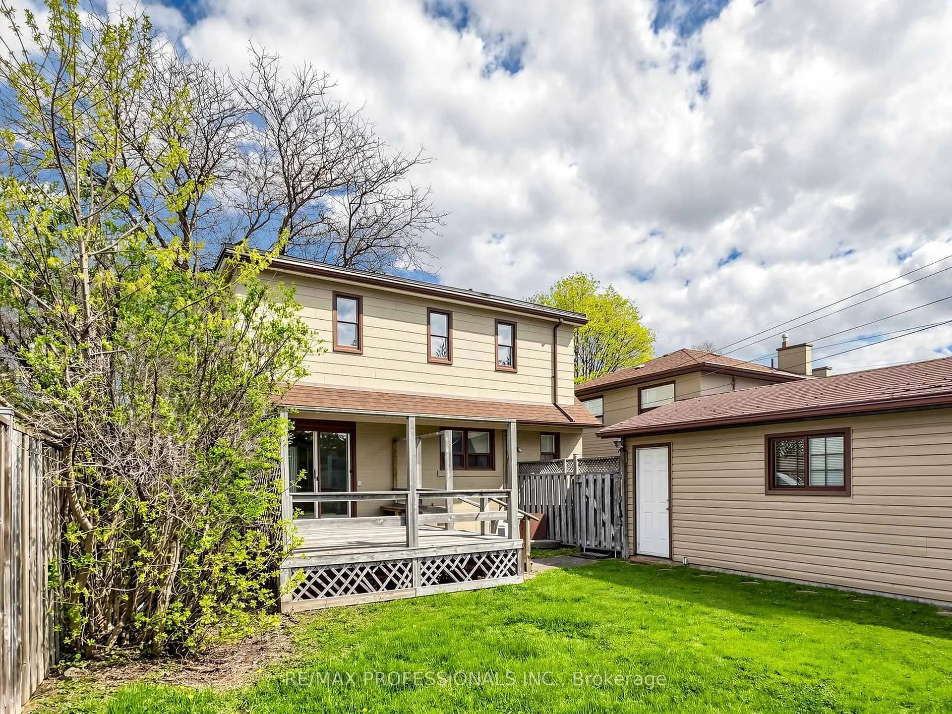 Photo 26 of 26 Henley Crescent, Etobicoke, Rexdale-Kipling — HOMEH