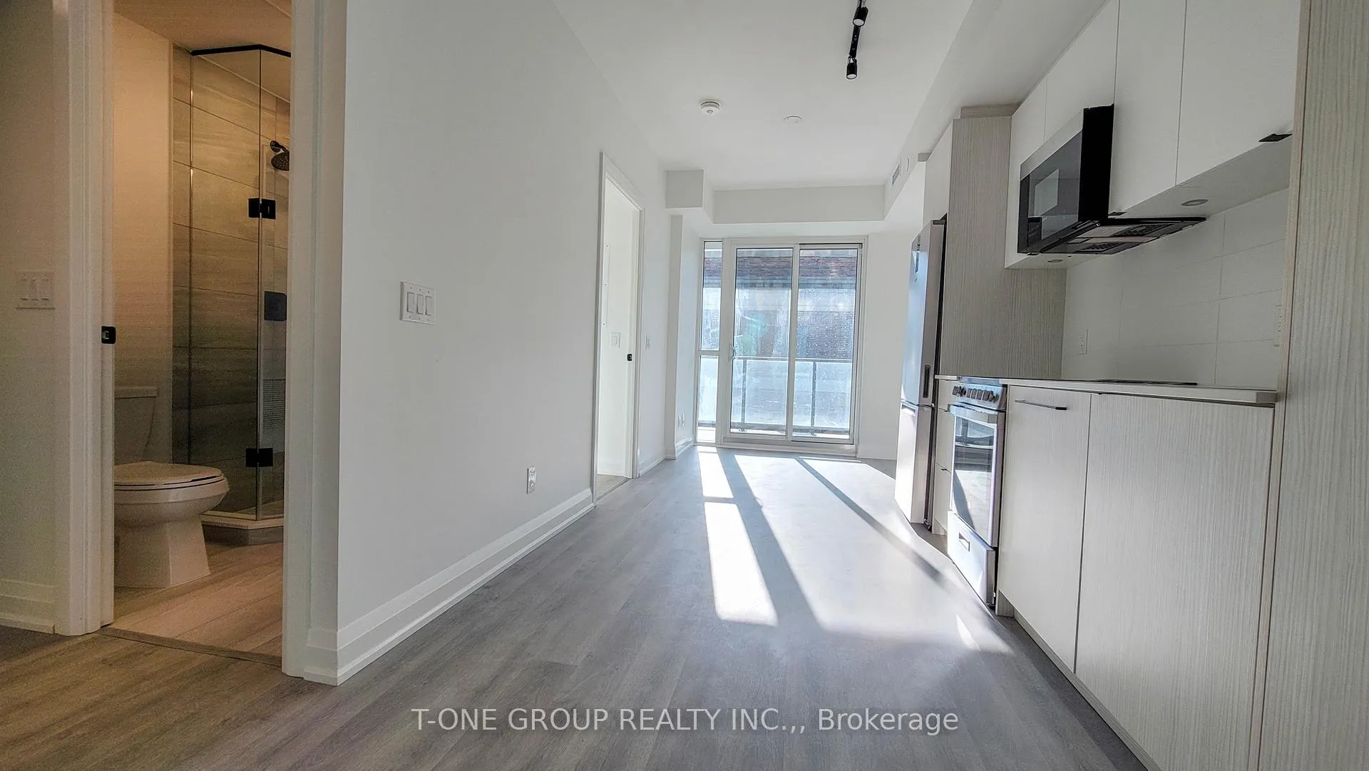 Photo 3 of Unit 318, 2369 Danforth Avenue, Toronto, East End-Danforth — HOMEH
