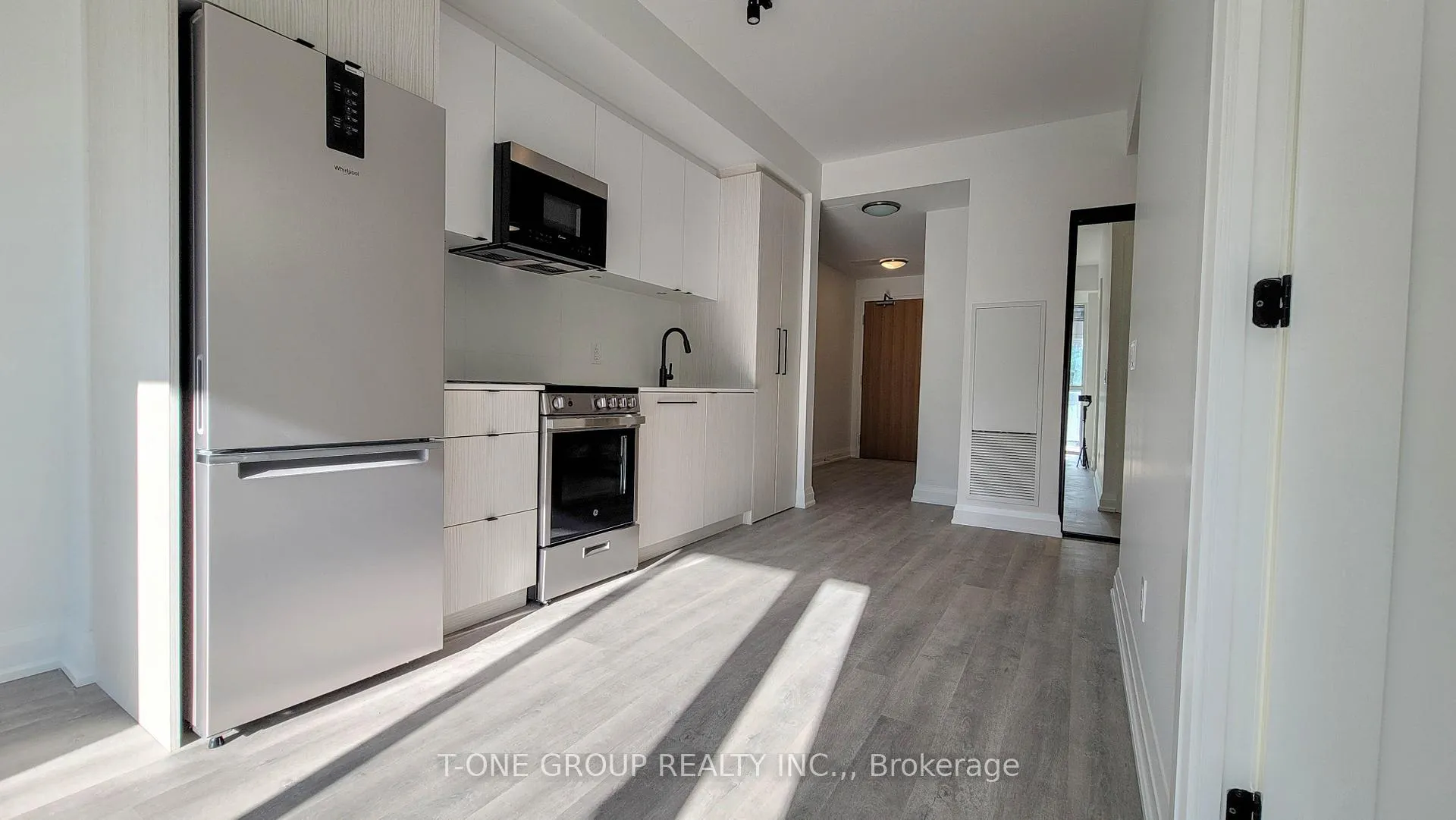 Photo 6 of Unit 318, 2369 Danforth Avenue, Toronto, East End-Danforth — HOMEH