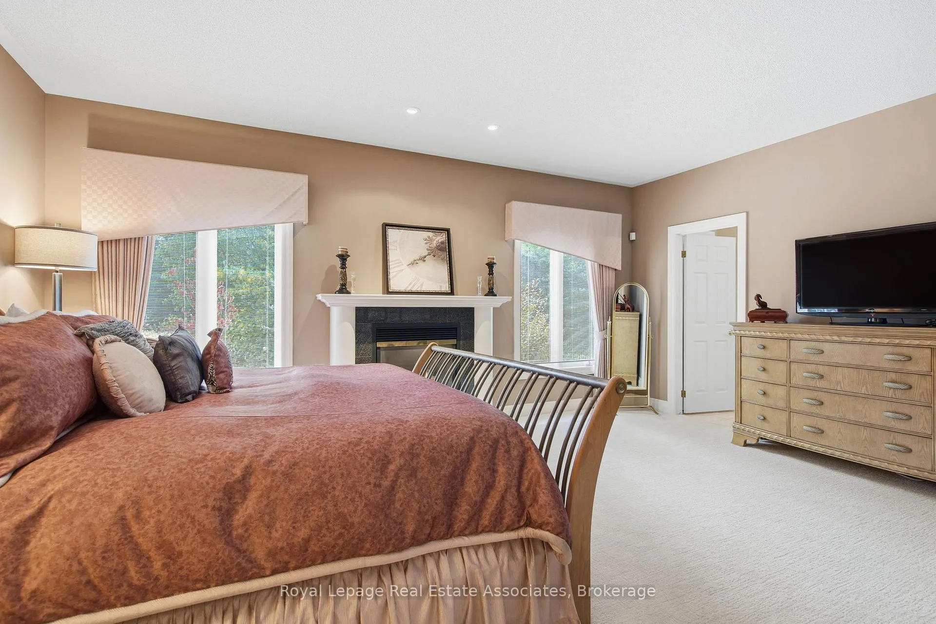 Photo 19 of 7 Appaloosa Trail, Hamilton, Carlisle — HOMEH