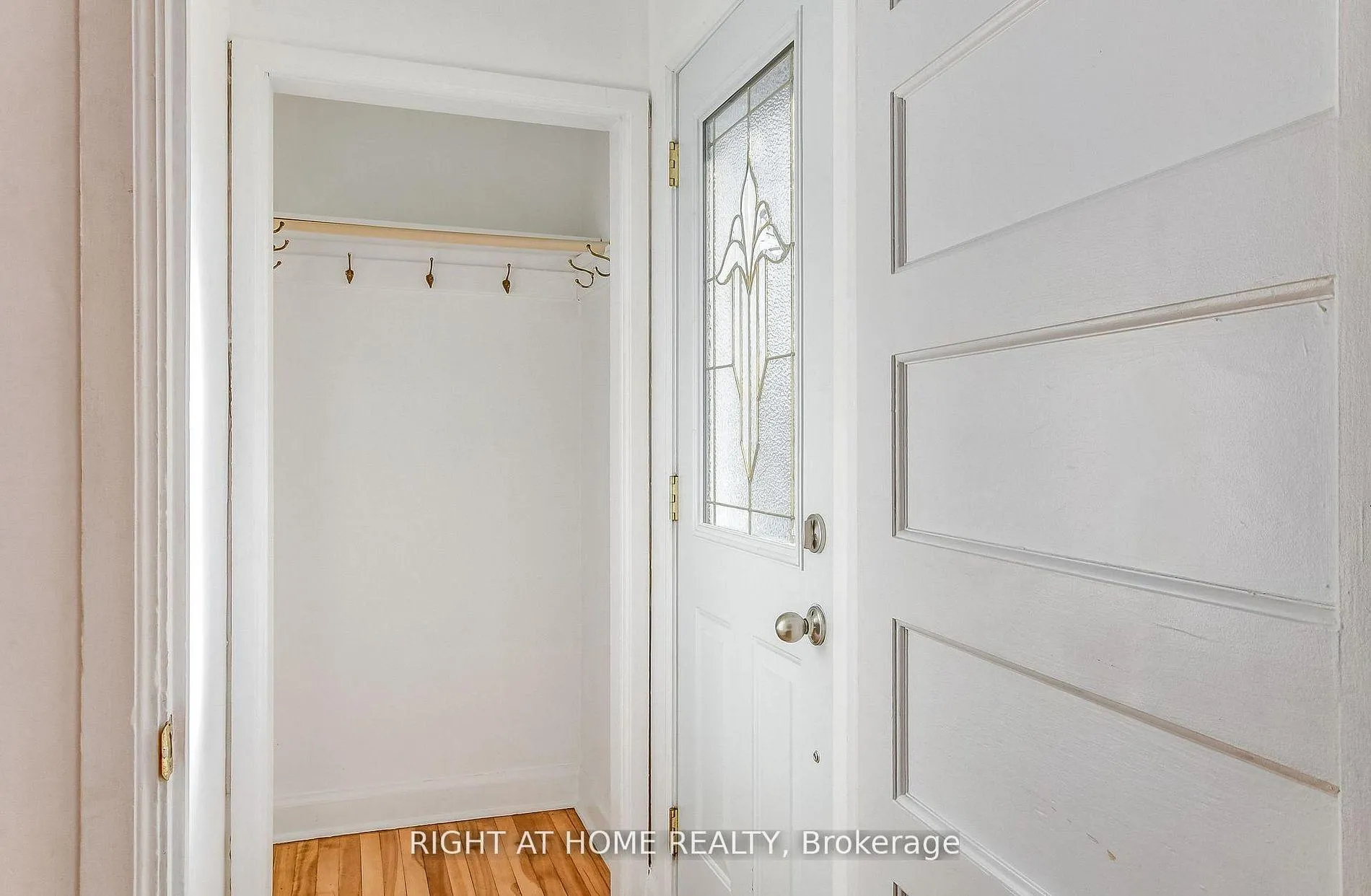 Photo 5 of 903 Normandy Crescent S, Ottawa, Carleton Heights — HOMEH
