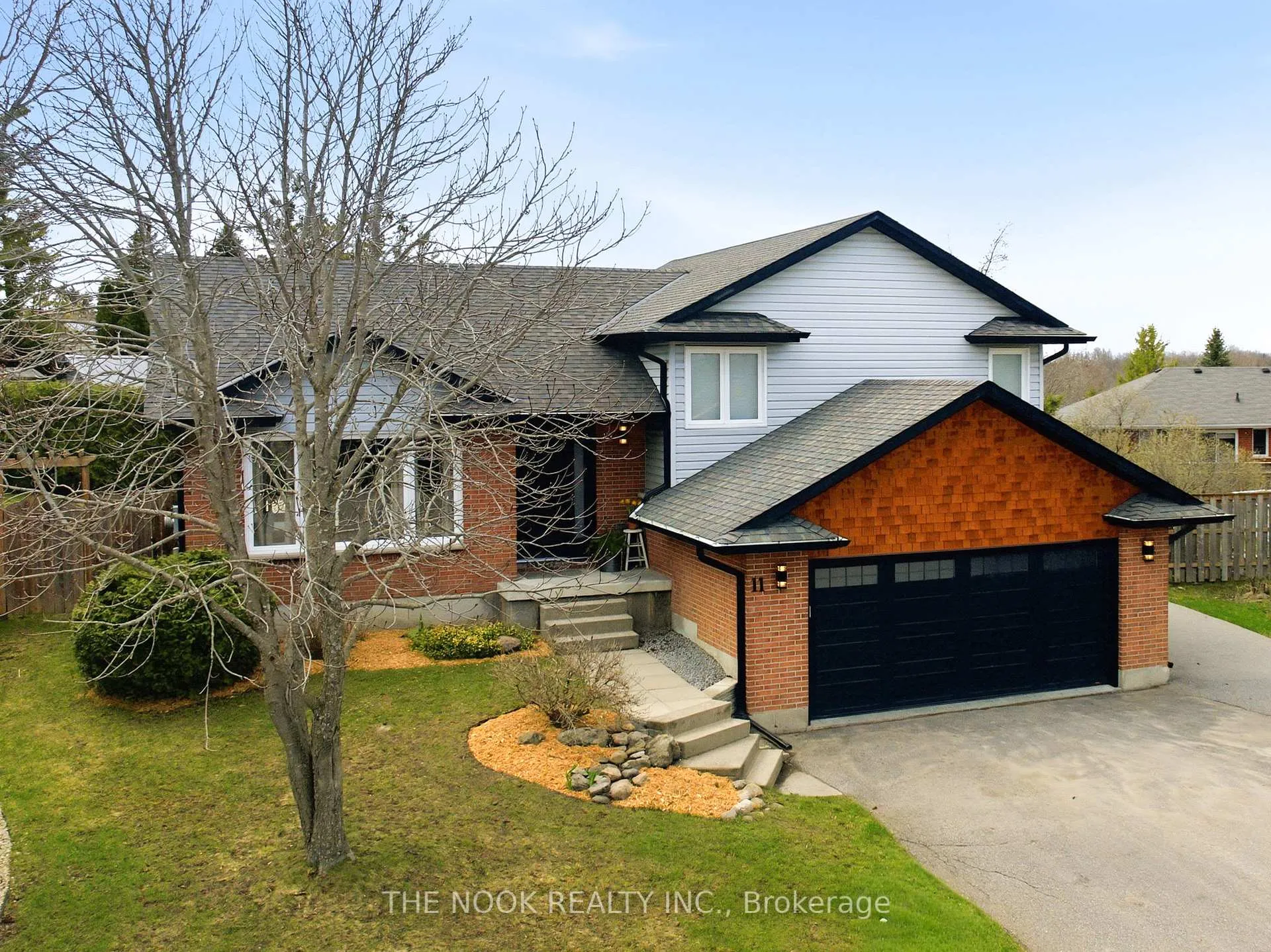 Front of 11 Lynn Crescent