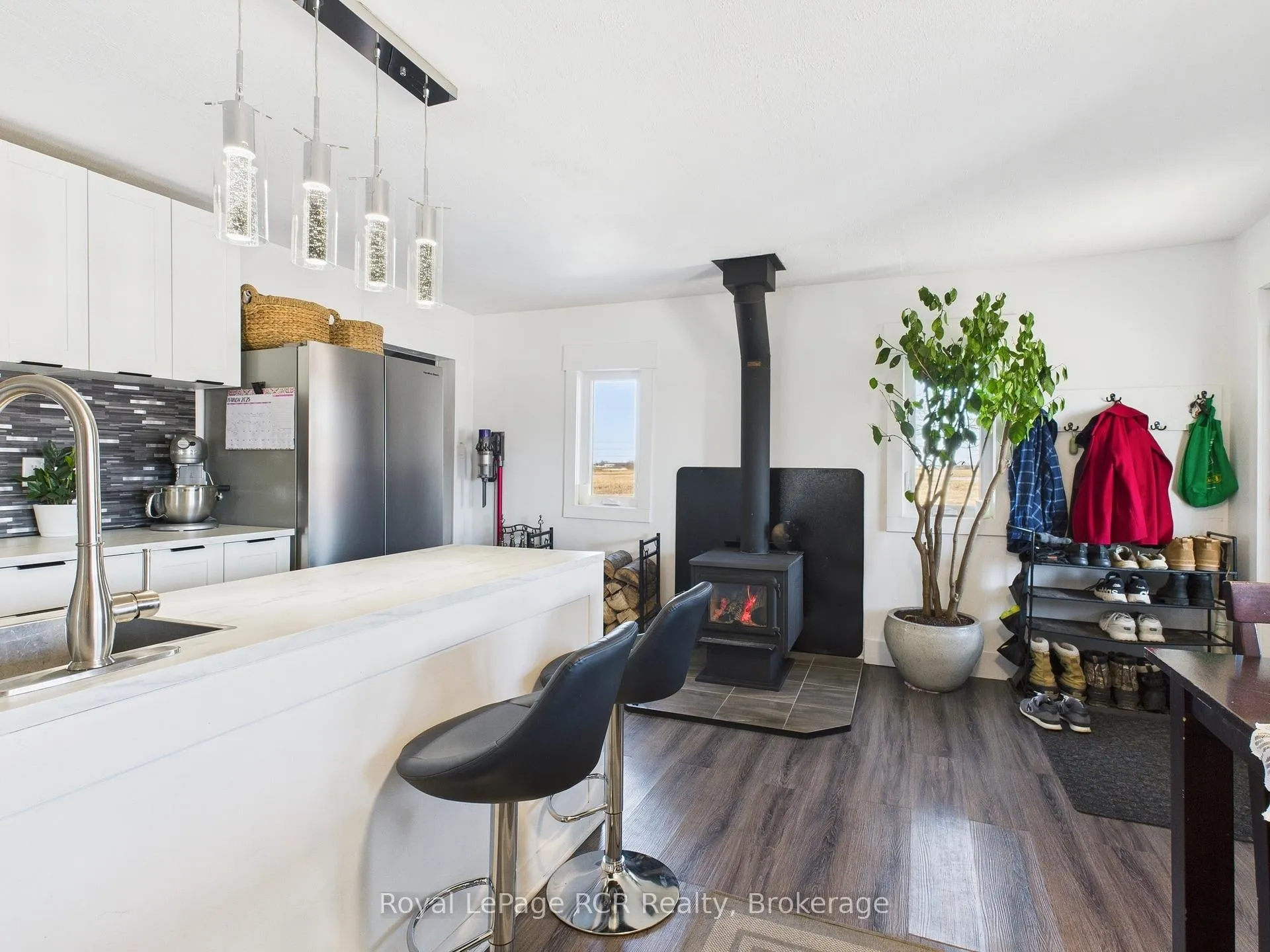 Photo 10 of 708 Concession 2, Kincardine — HOMEH