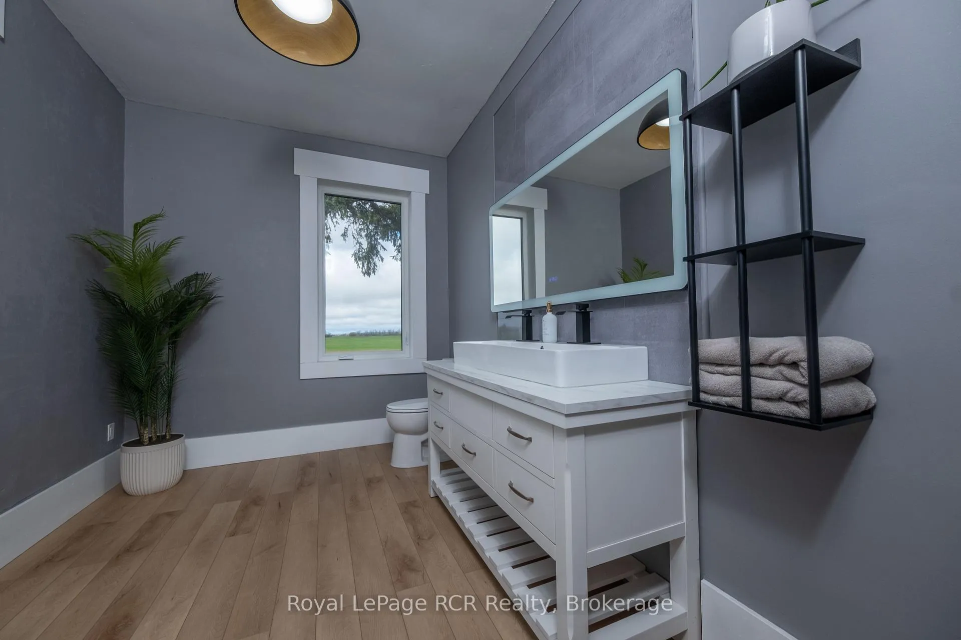 Photo 18 of 708 Concession 2, Kincardine — HOMEH