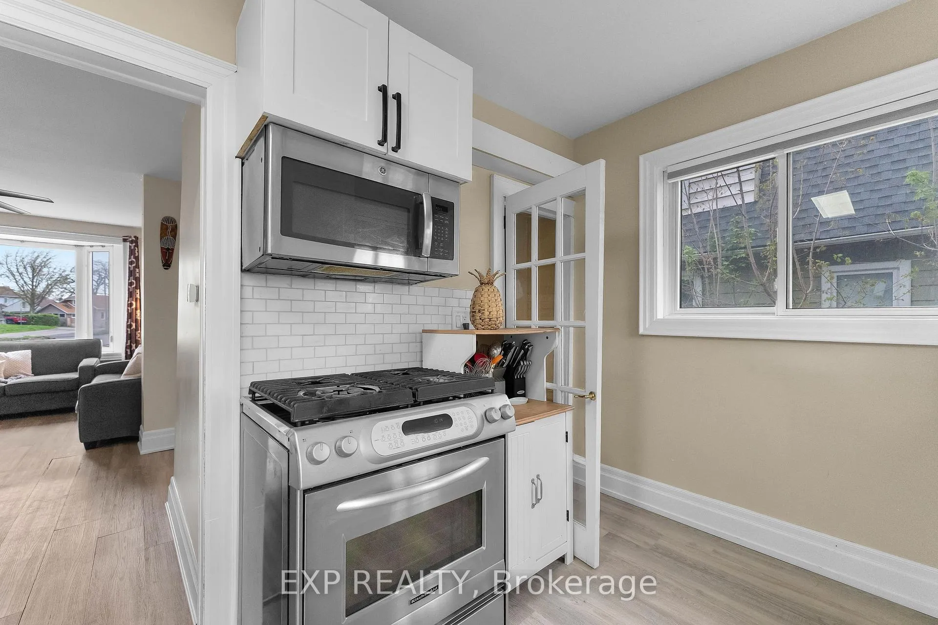 Photo 15 of 4292 Ferguson Street, Niagara Falls, Downtown — HOMEH