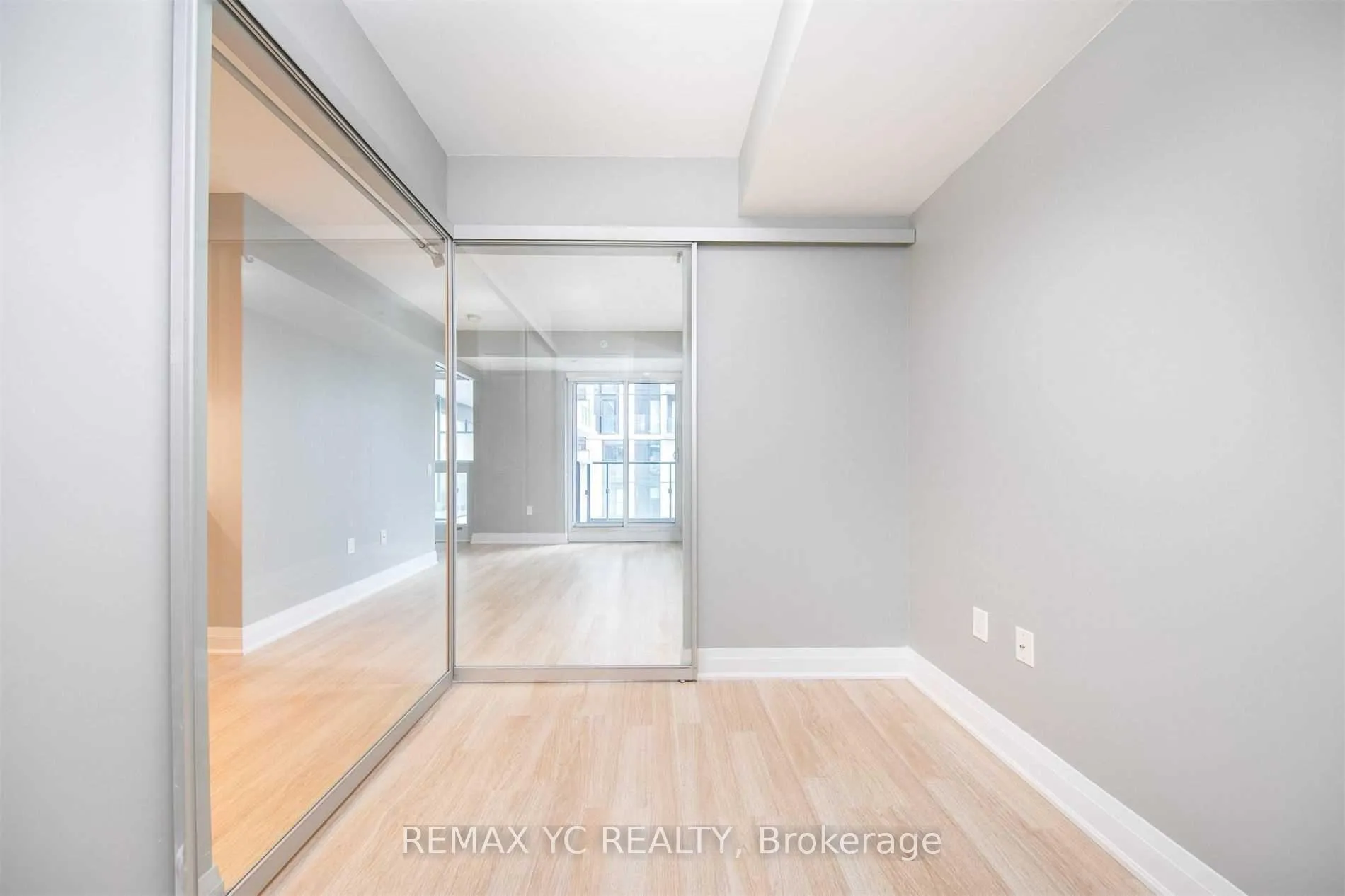 Photo 9 of Unit 806, 251 Jarvis Street, Toronto, Church-Yonge Corridor — HOMEH