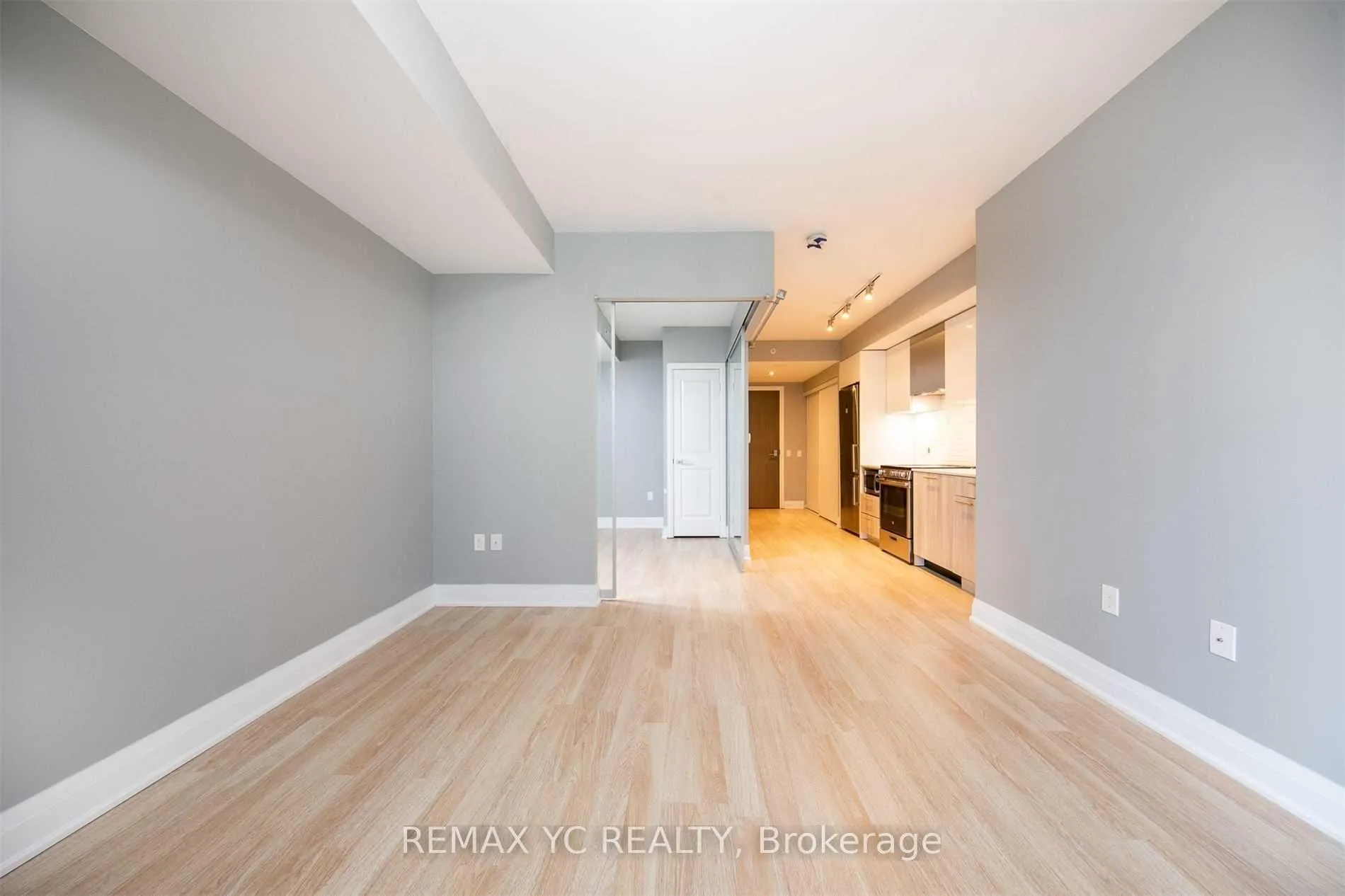 Photo 11 of Unit 806, 251 Jarvis Street, Toronto, Church-Yonge Corridor — HOMEH