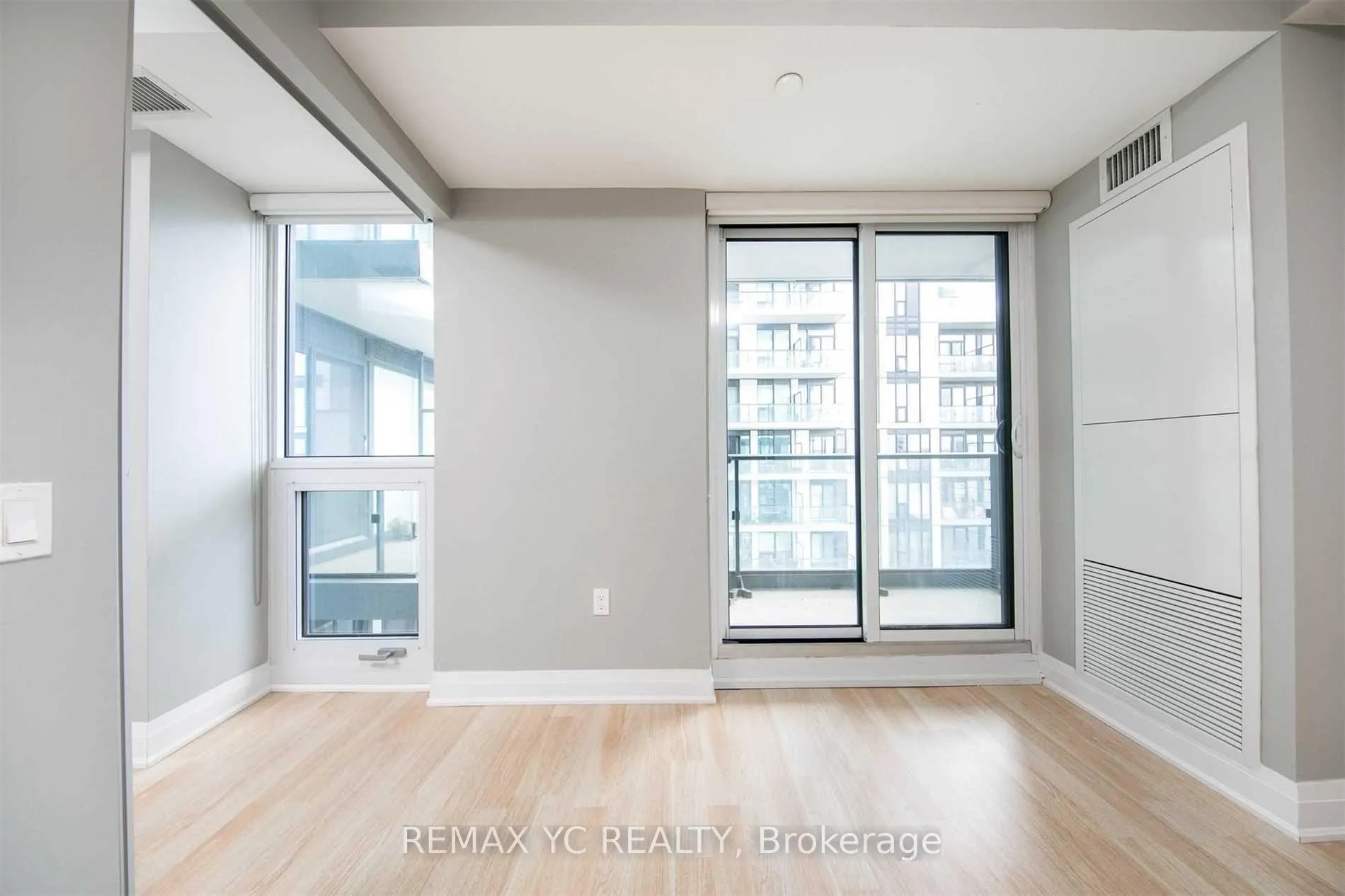 Photo 13 of Unit 806, 251 Jarvis Street, Toronto, Church-Yonge Corridor — HOMEH