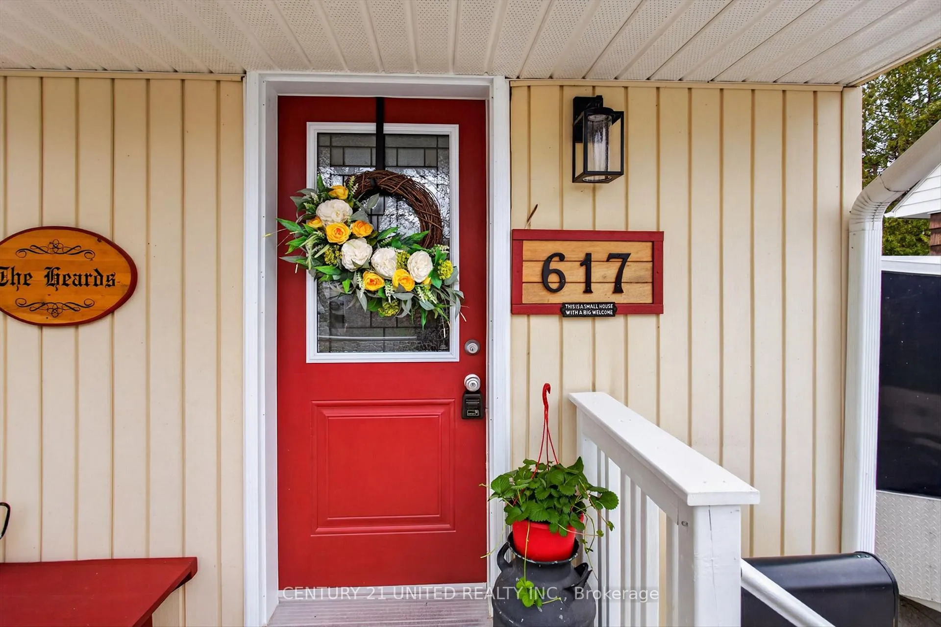 Photo 6 of 617 Simmons Avenue, Peterborough, Ashburnham Ward 4 — HOMEH