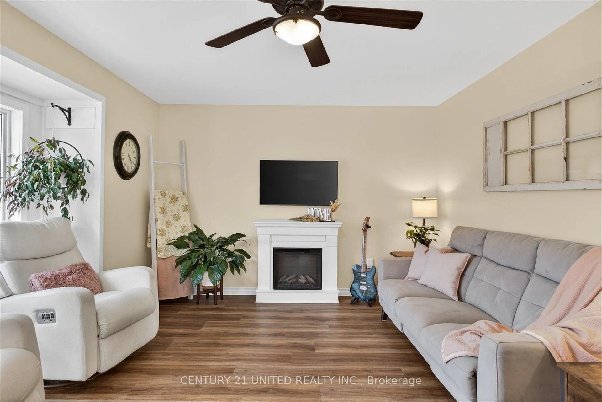 Photo 14 of 617 Simmons Avenue, Peterborough, Ashburnham Ward 4 — HOMEH