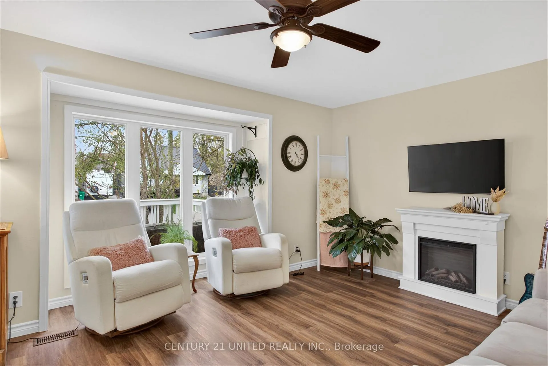 Photo 15 of 617 Simmons Avenue, Peterborough, Ashburnham Ward 4 — HOMEH